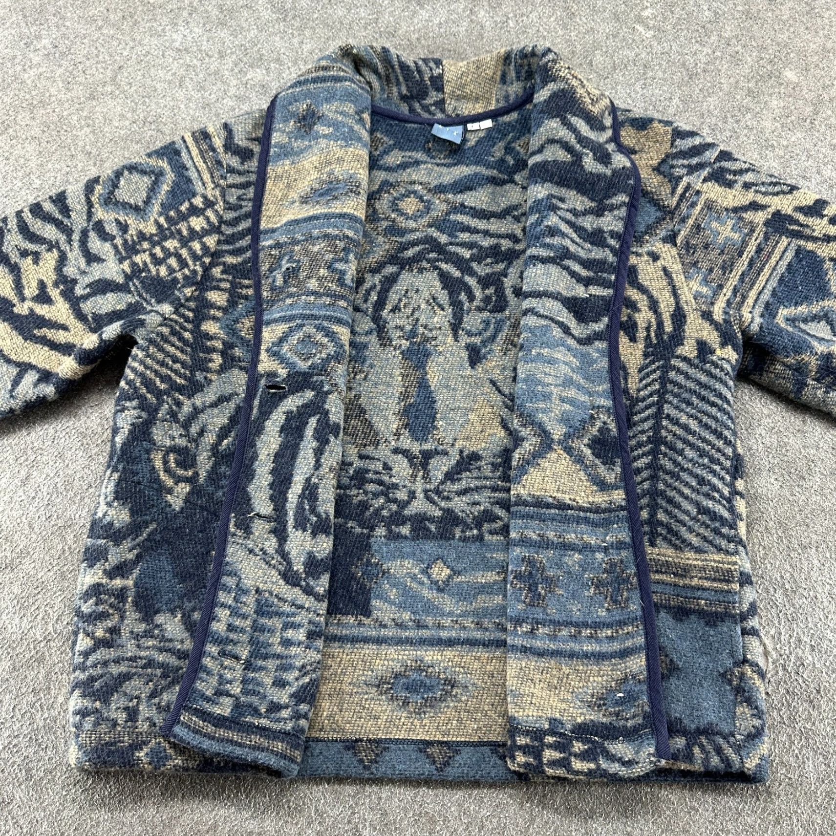 Vintage VINTAGE Ivy Jacket Womens L Blue Shawl Collar Tapestry Tiger Print Abstract 90s Size L / US 10 / IT 46 - 3 Thumbnail