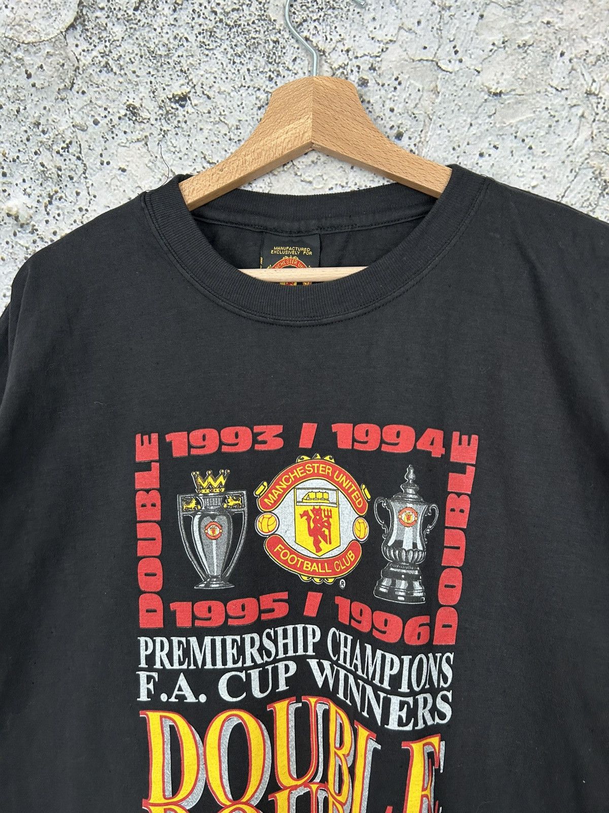 Vintage Vintage Manchester United 90s Double Double Graphic Tee Size US XL / EU 56 / 4 - 3 Thumbnail