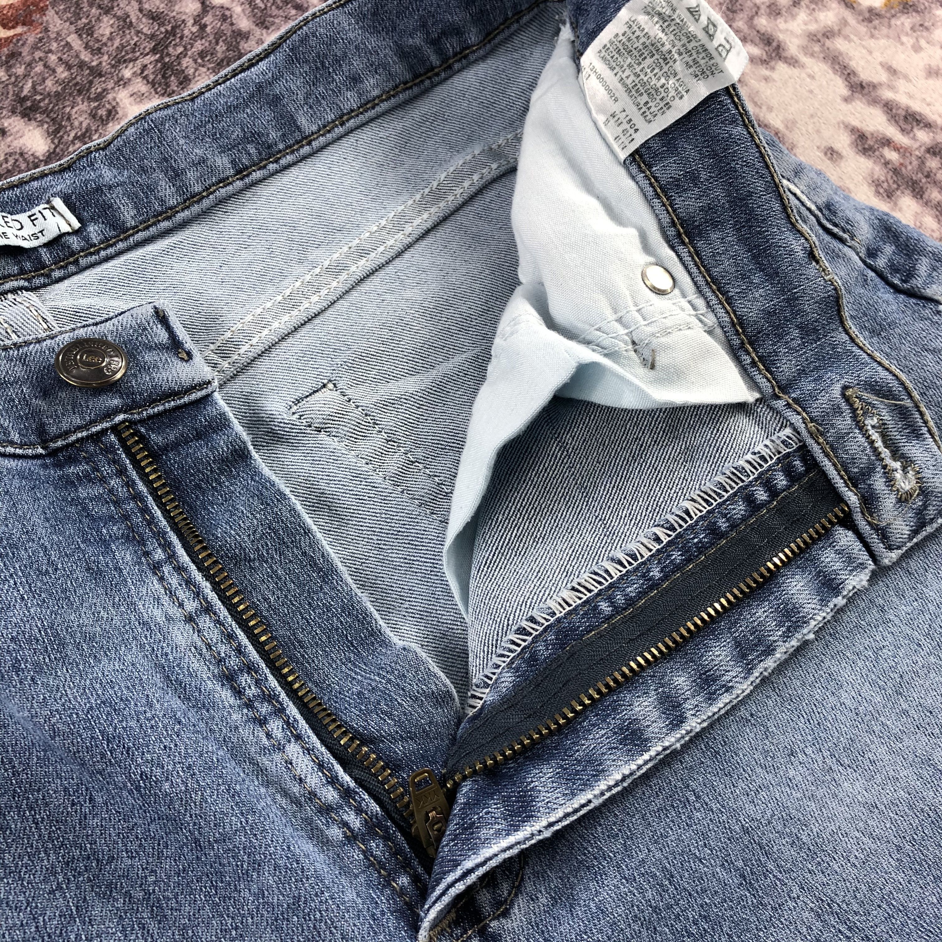 Lee × Vintage Vintage Blue Wash Lee Jeans-JM2860 Size US 31 - 11 Thumbnail