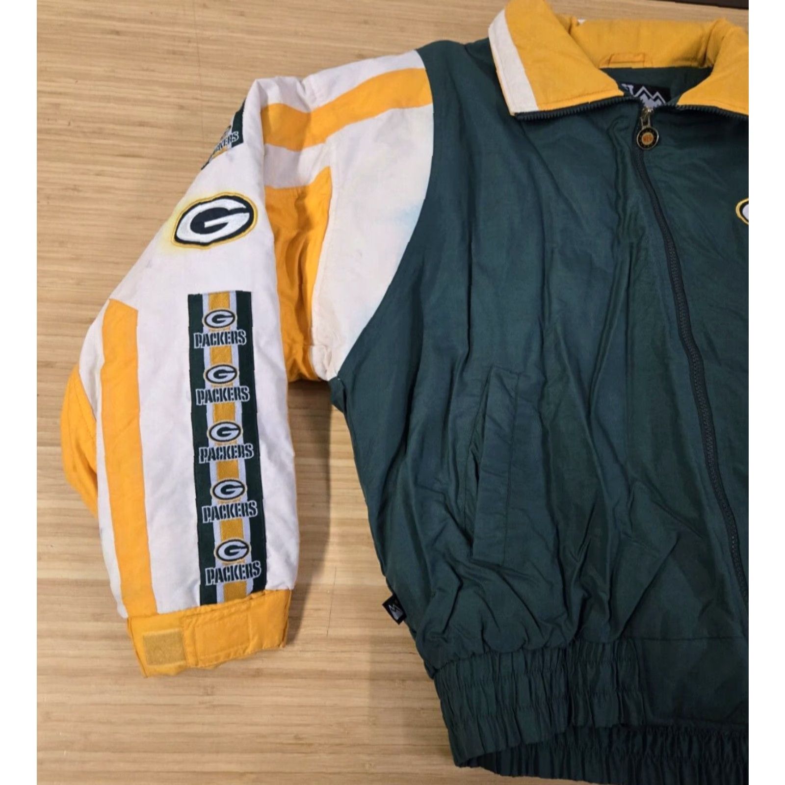 Vintage VINTAGE First Down Green Bay Packers Puffer Jacket Men L Green NFL USA Logo Jacket WinterMens Size US L / EU 52-54 / 3 - 4 Thumbnail