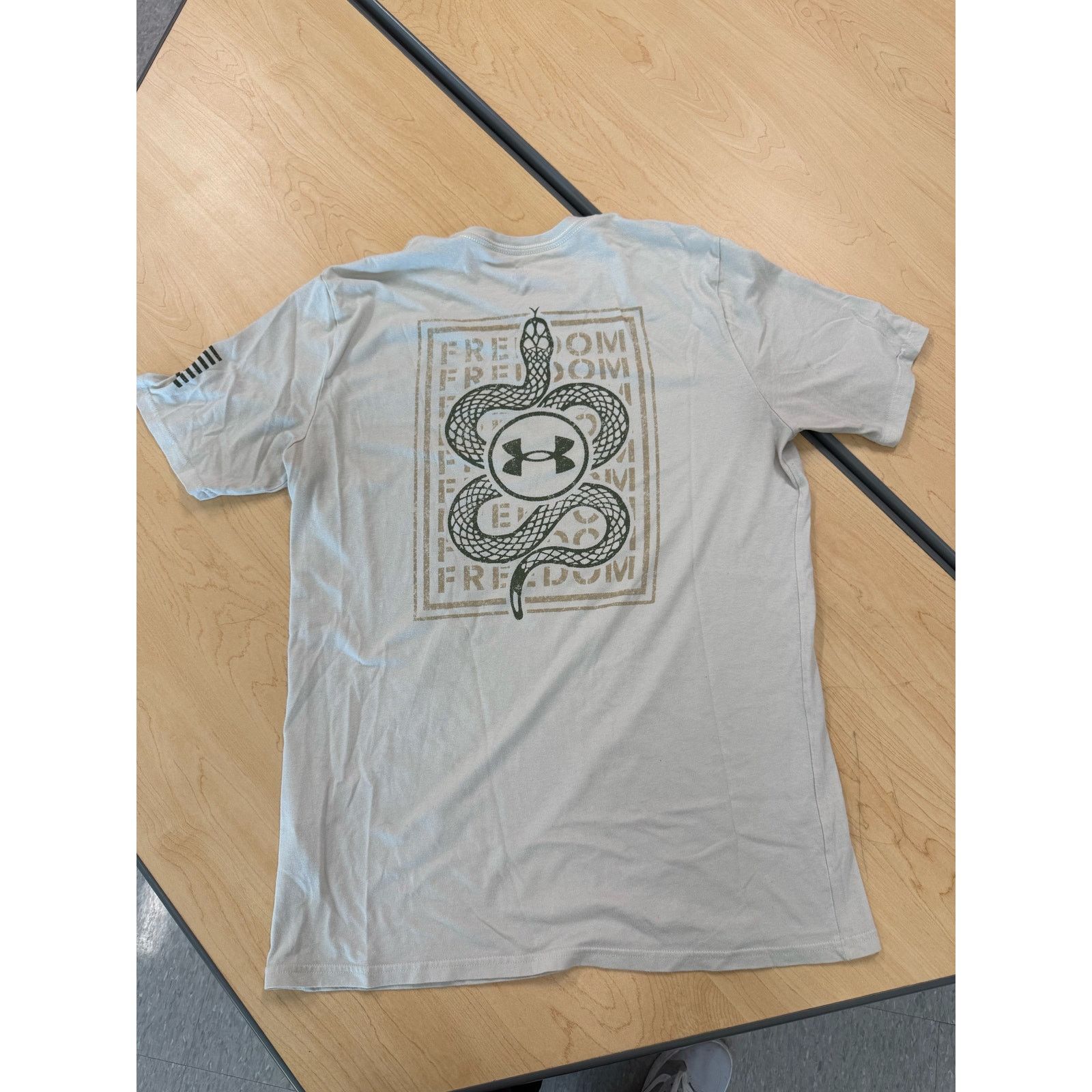 Under Armour Under Armour Freedom T-Shirt Size L Snake Graphic Gray Size US L / EU 52-54 / 3 - 2 Thumbnail