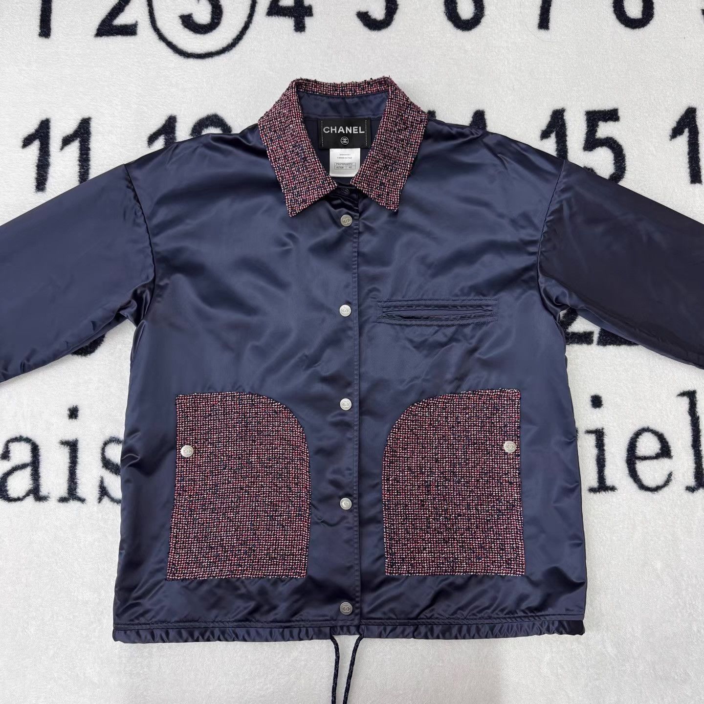 Chanel Chanel Satin Contrast Burgundy Woven Jacket Q10 Size US L / EU 52-54 / 3 - 1 Thumbnail