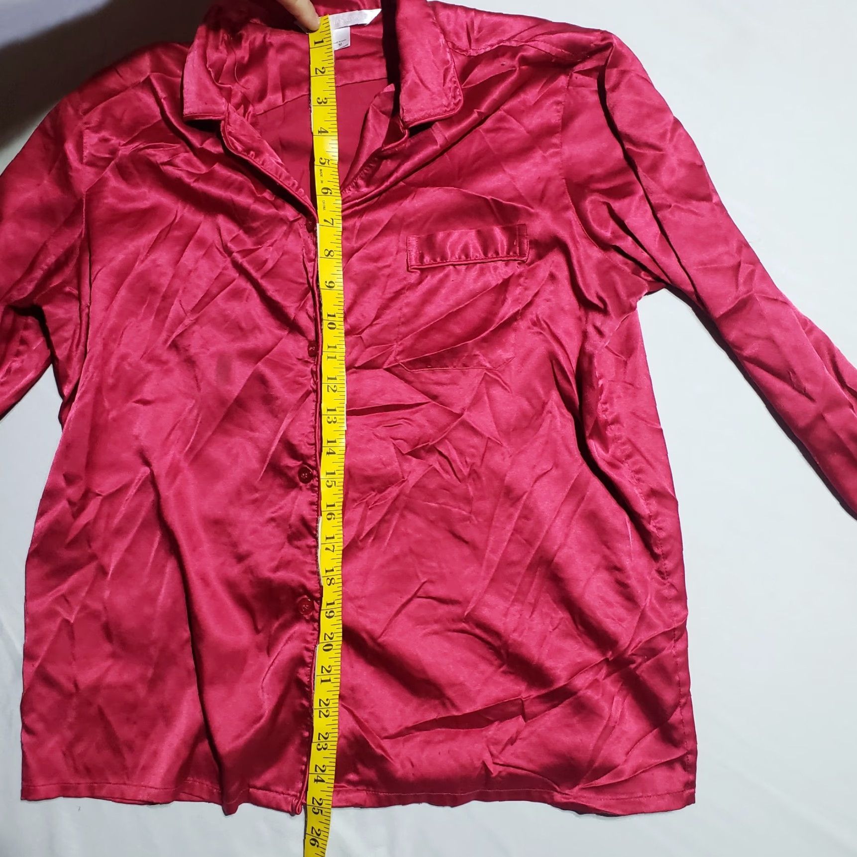 Victoria's Secret Victoria’s Secret Shirt Women Med Red Solid Satin Sleep Shirt PJ Top Buttoned Collared Nightshirt Size M / US 6-8 / IT 42-44 - 5 Thumbnail