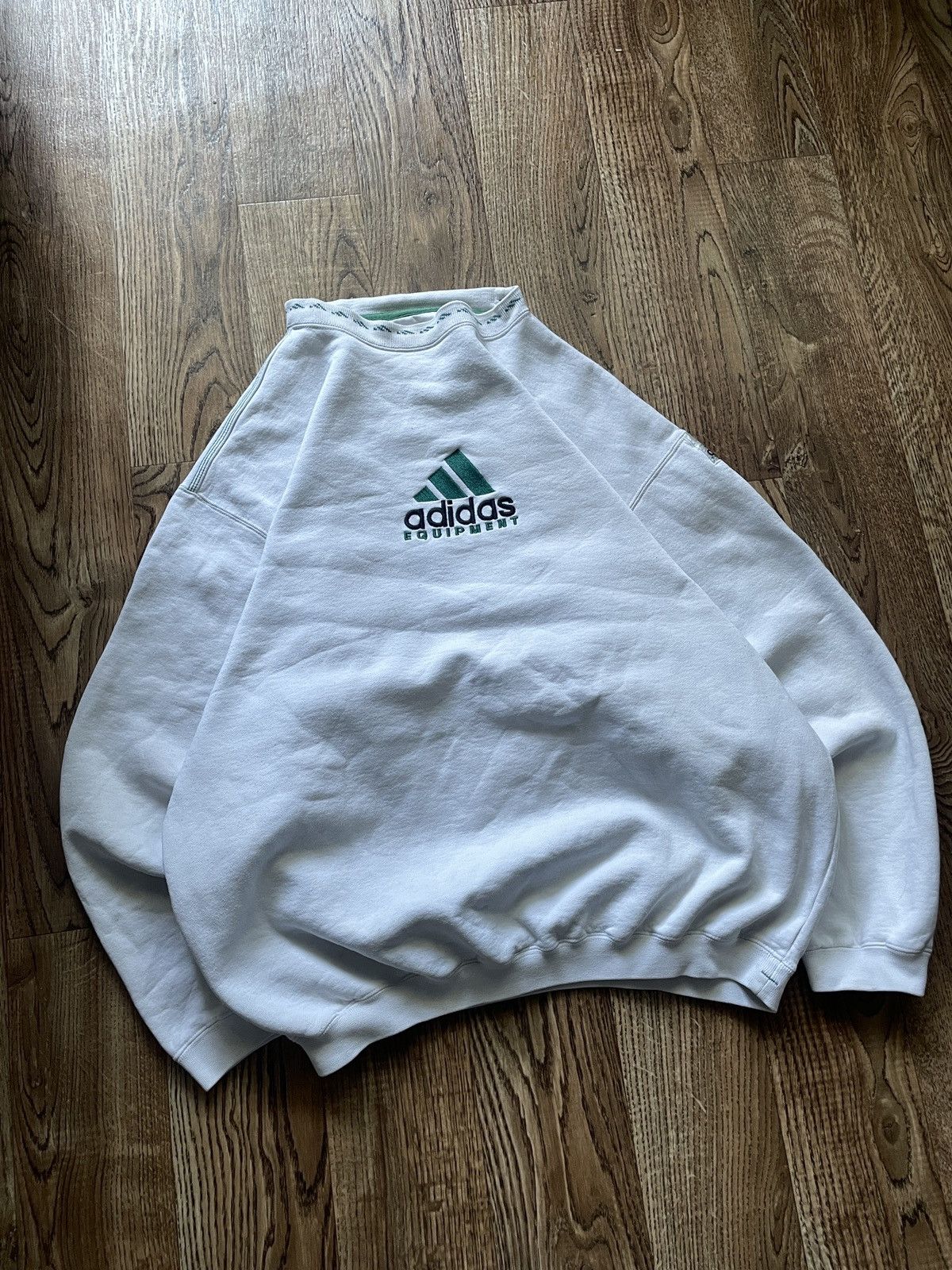 Adidas Vintage Adidas Equipment Sweatshirt Big Logo White Size US XL / EU 56 / 4 - 3 Thumbnail