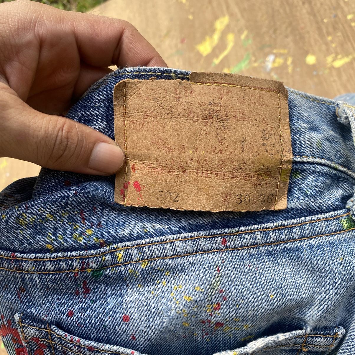 Levi's Vintage Levis 502 “E” Selvedge Splatter Light Denim Jeans Size US 29 - 9 Thumbnail