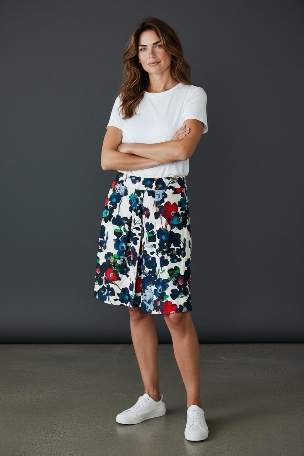 Portland Leather Jacqui E White Floral Skirt Silk Cotton Blend - Size 6 Size 26" / US 2 / IT 38 - 2 Thumbnail