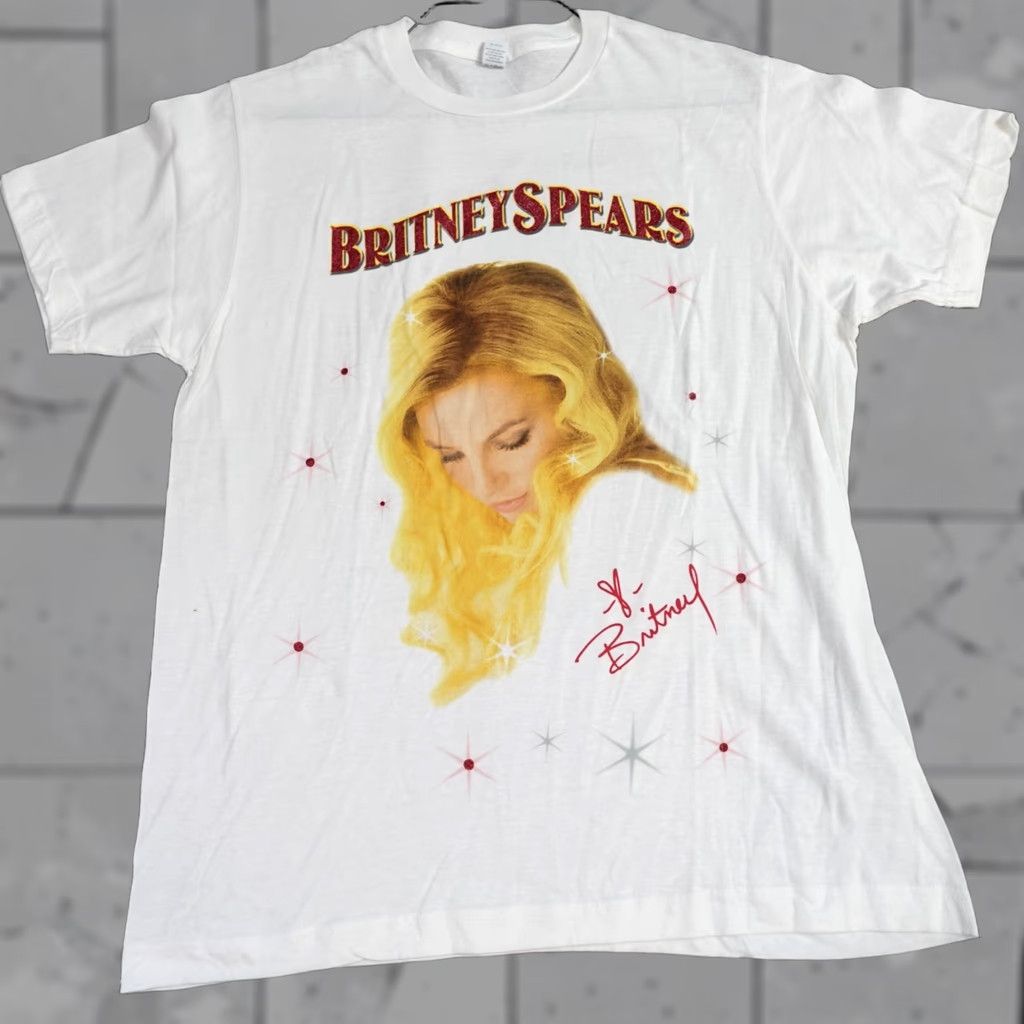 Doublet VINTAGE Britney Spears T-shirt Circus Tour 2009 Double-Sided White Medium Men Crew Neck Short Sleeve Graphic Print Jersey 1990s Size US M / EU 48-50 / 2 - 1 Thumbnail