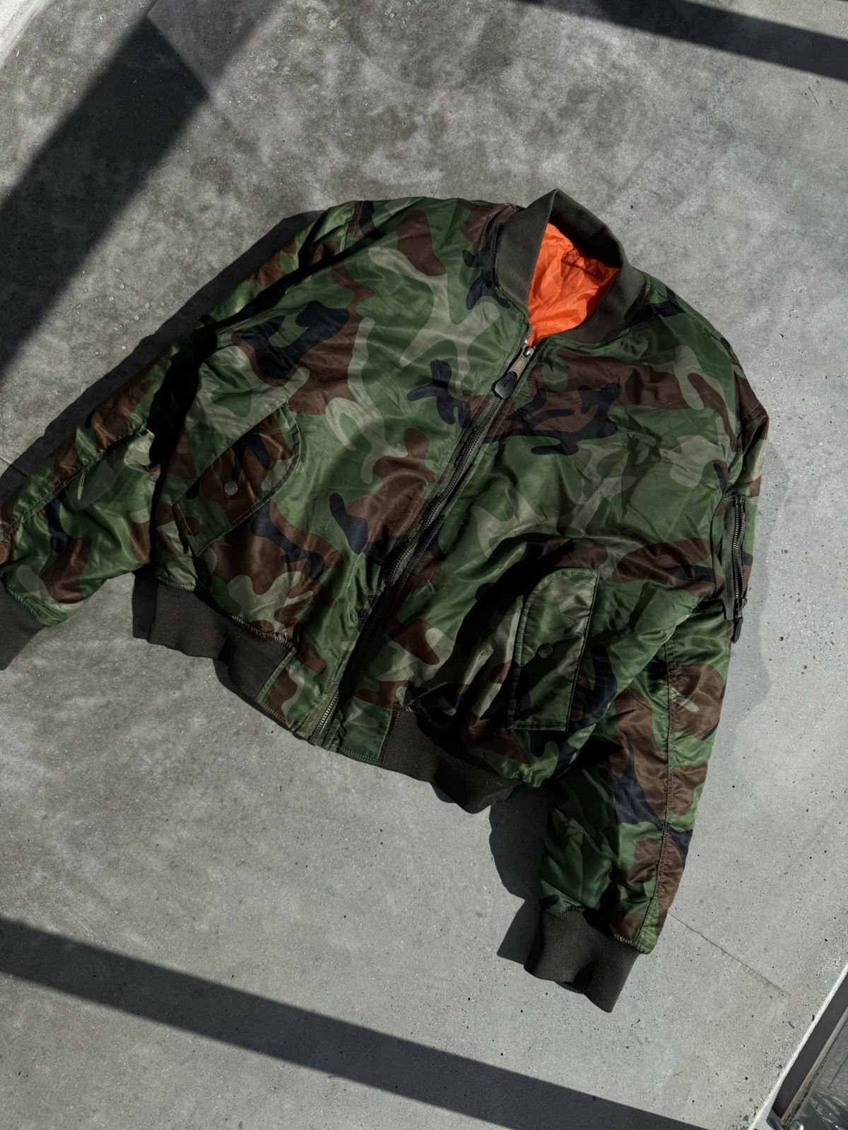 Parajumpers × Vintage Vintage 1997 Camo Bomber Jacket in size Large Size US L / EU 52-54 / 3 - 3 Thumbnail