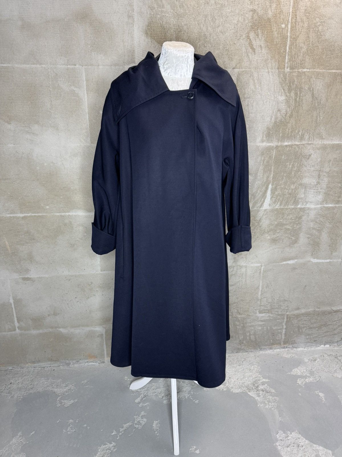 Max Mara Max Mara Shell Long Coat Size M / US 6-8 / IT 42-44 - 1 Thumbnail