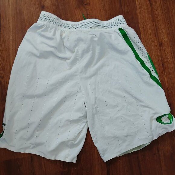 Nike Oregon Ducks Athletic Shorts Wings Team Issued 2016-17