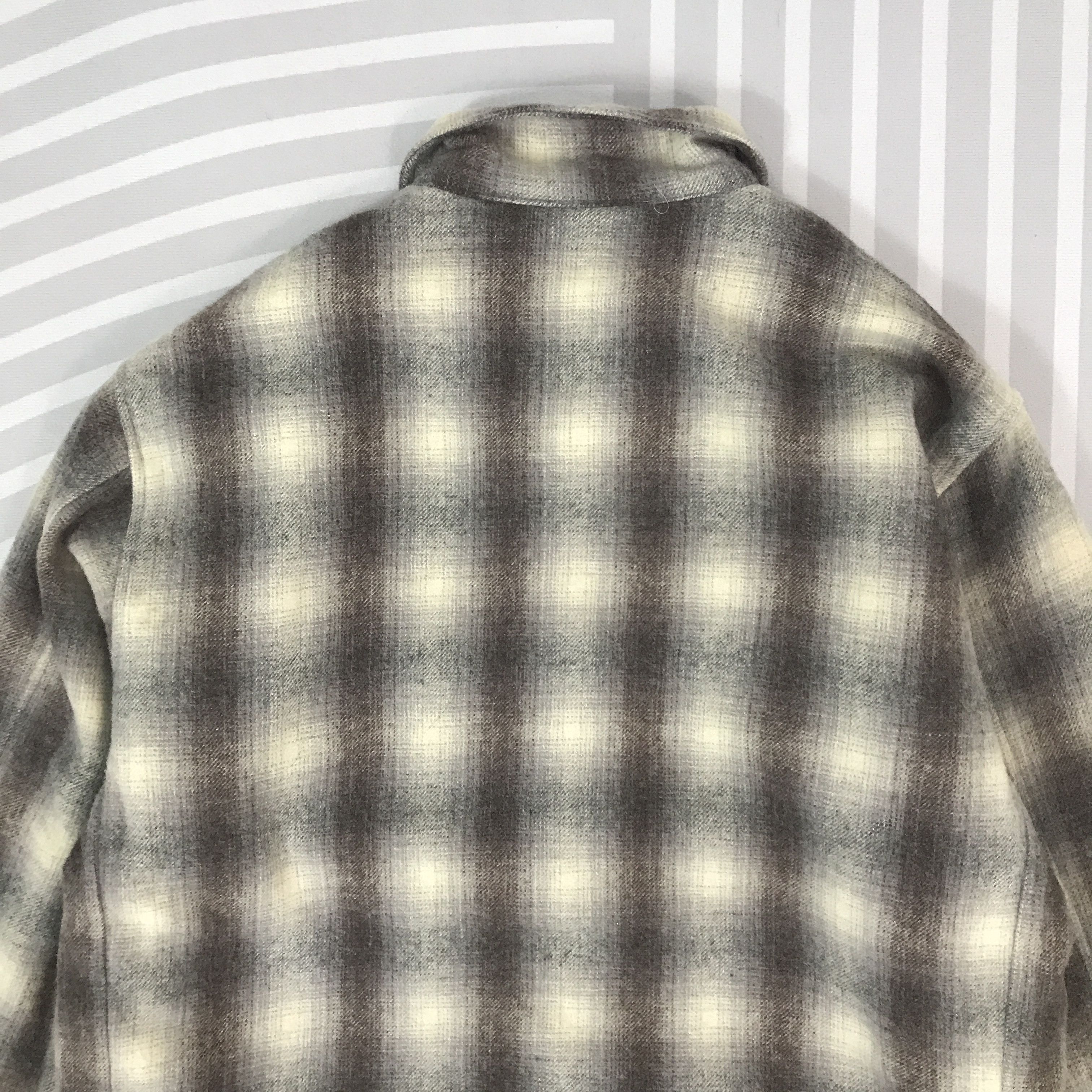 Uniqlo × Vintage Vintage 80s Uniqlo Tartan button Jacket Size US L / EU 52-54 / 3 - 4 Thumbnail