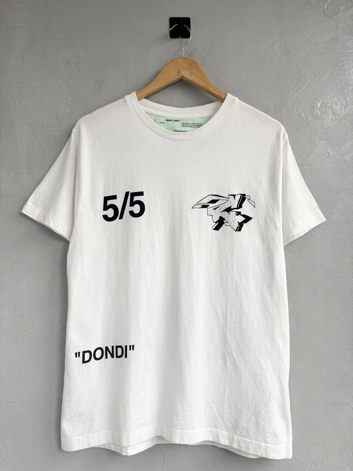 Off-White Off-White Virgil Abloh Dondi Wars 5/5 T-Shirt Size US M / EU 48-50 / 2 - 1 Thumbnail
