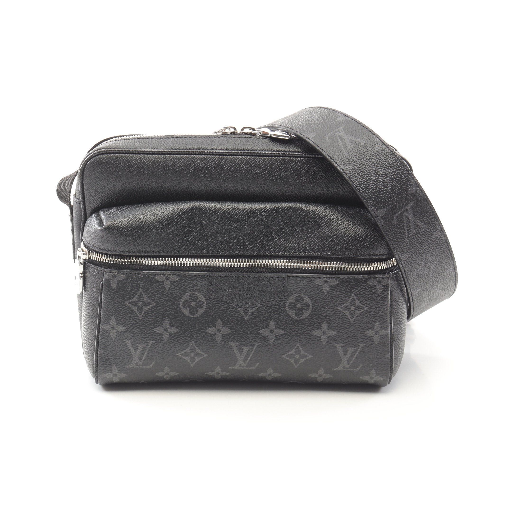 Louis Vuitton Outdoor Messenger Pm Taigarama Noir Shoulder Bag Leather Black, Men's