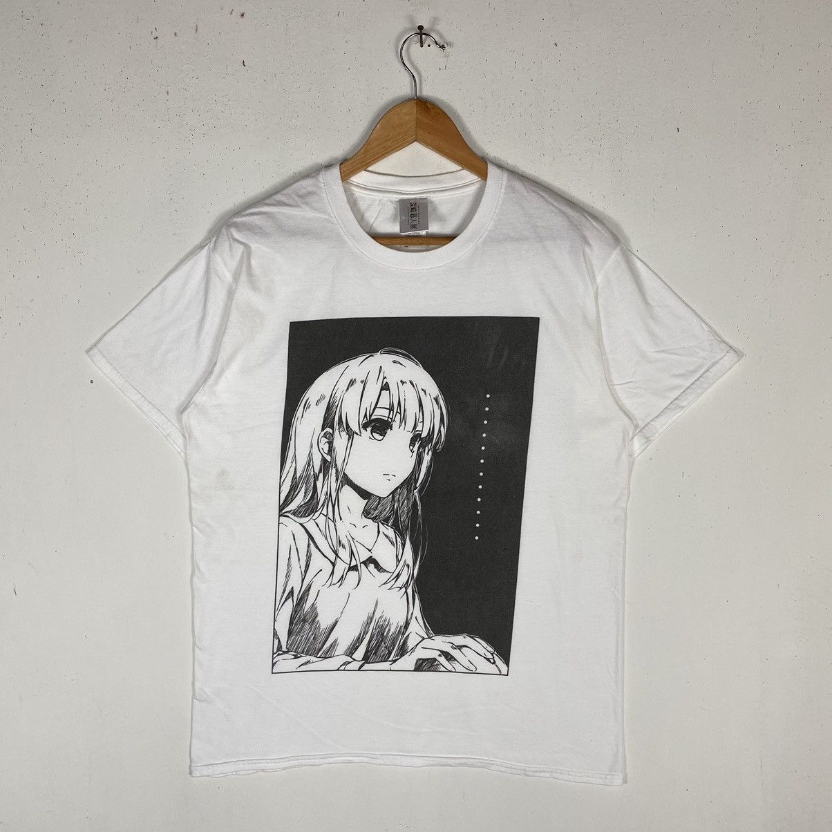 Anime × Japanese Brand SAEKANO HOW TO RAISE A BORING GIRLFRIEND EXHIBITION TEE Size US L / EU 52-54 / 3 - 2 Thumbnail