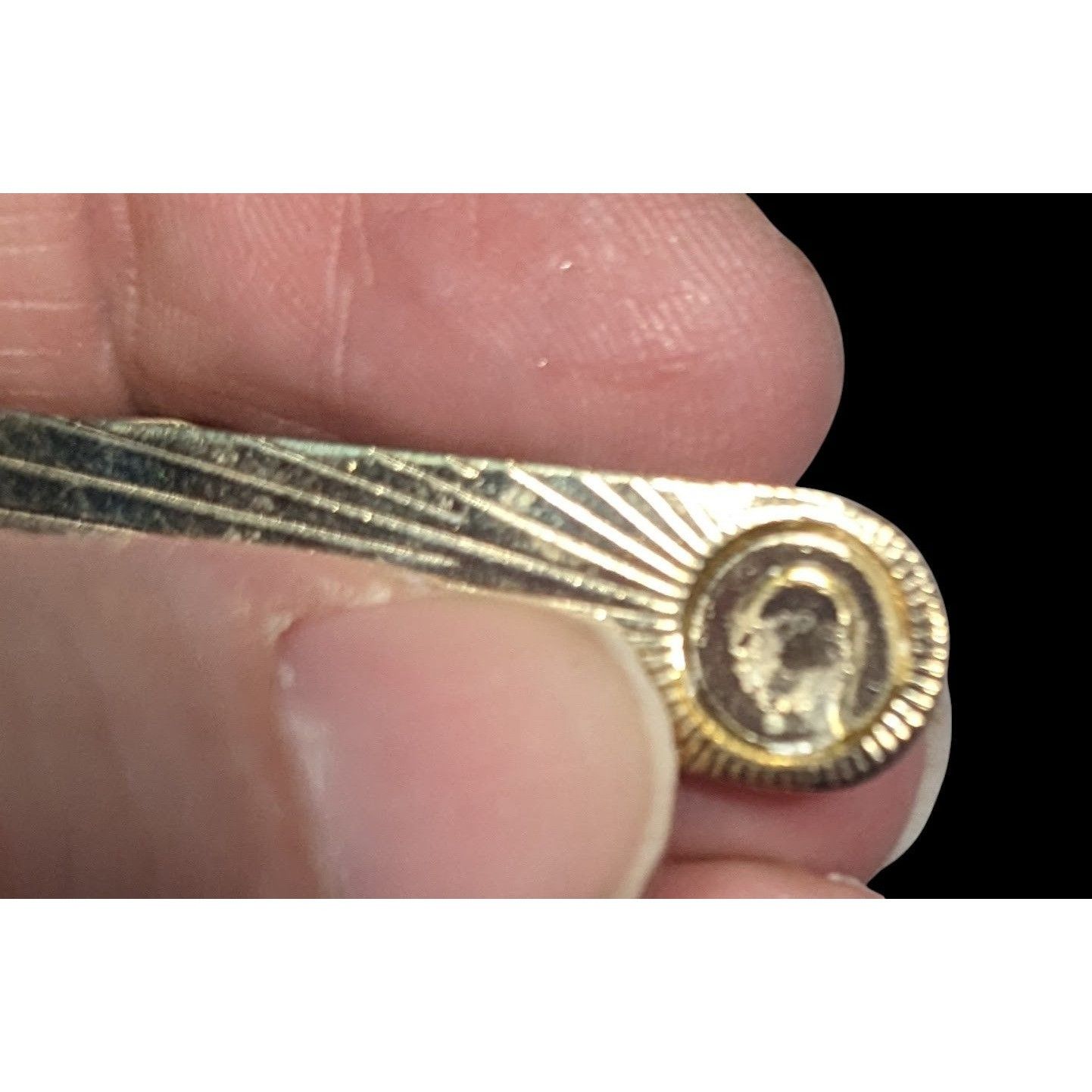 Other Vintage Sun Burst Engraved Gold Tone Tie Clip (Missing Stone Size ONE SIZE - 2 Thumbnail