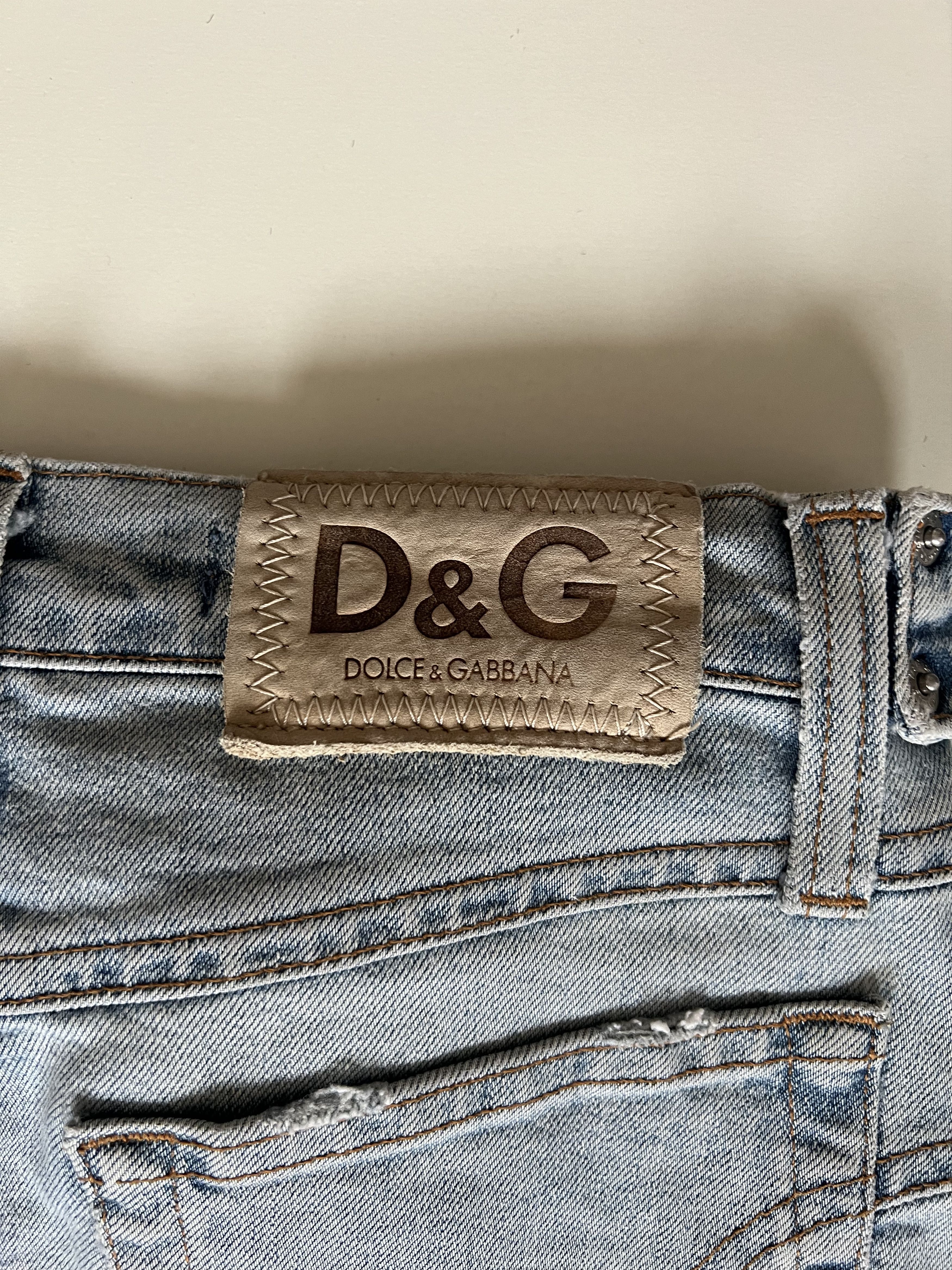 Dolce & Gabbana Dolce & Gabbana Denim Mini Skirt – Early 2000s Y2K Italy Size 27" / US 4 / IT 40 - 4 Thumbnail