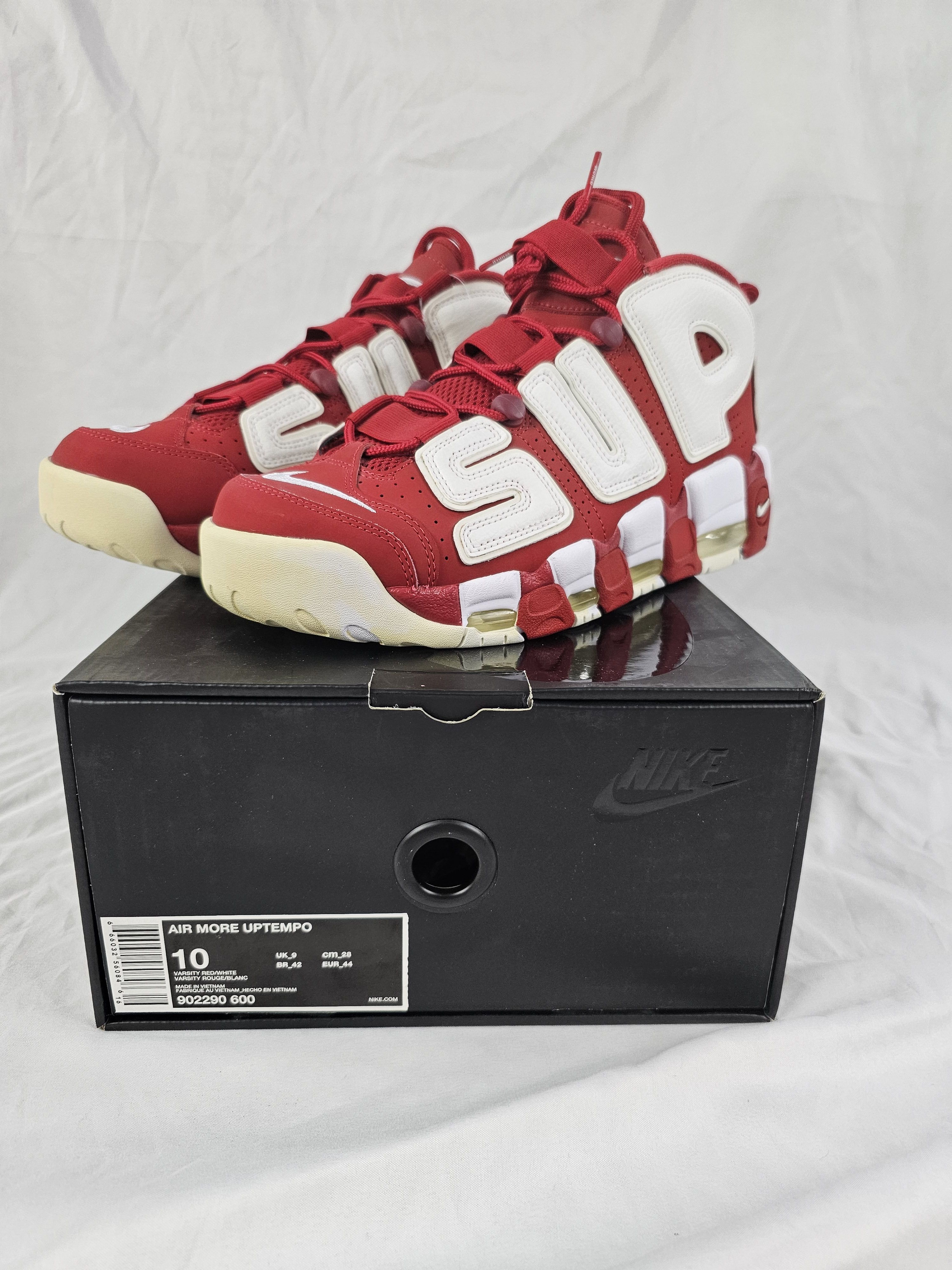 Supreme X Air More Uptempo 'Red' - Nike - 902290 600 - varsity red