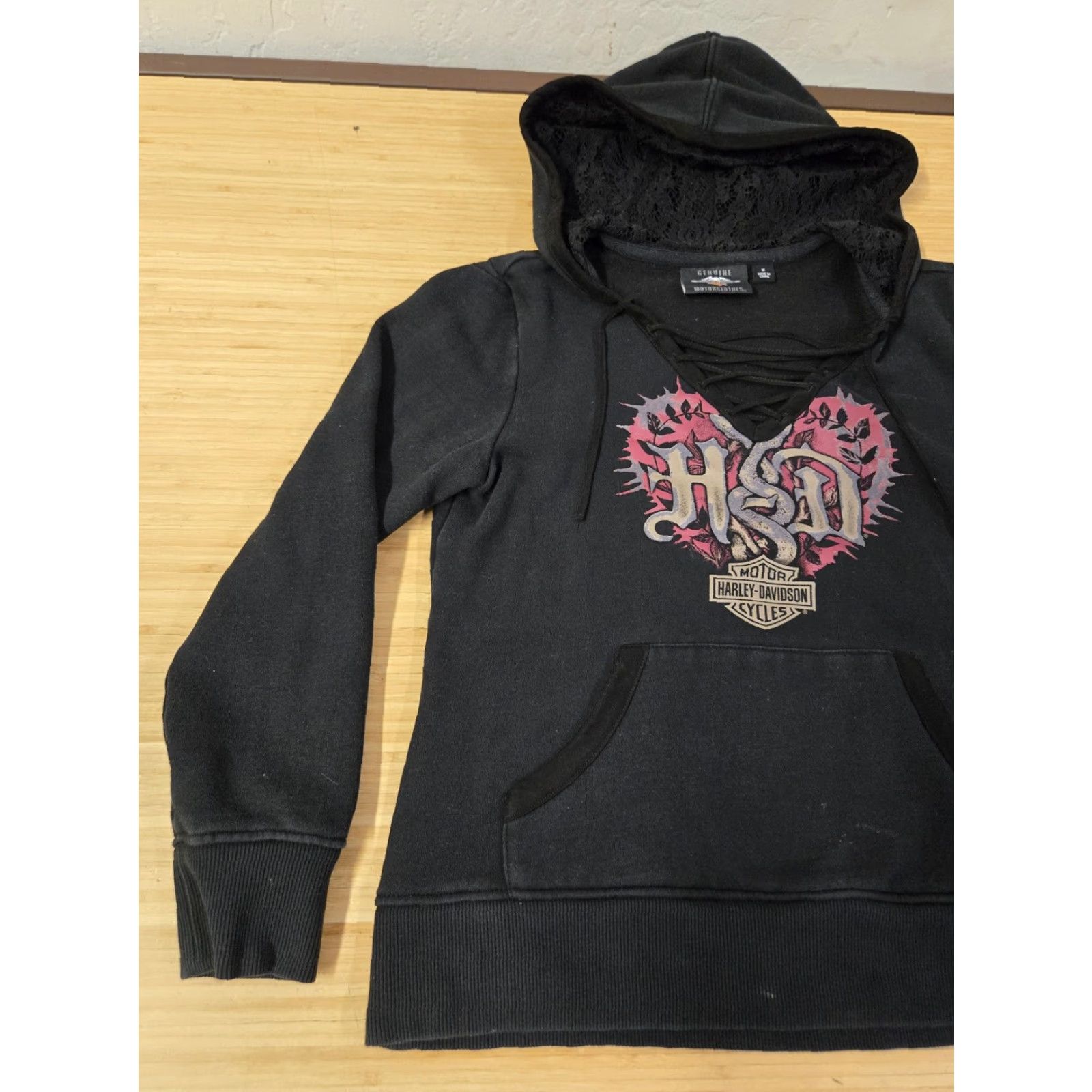 Harley Davidson Harley-Davidson Hoodie Womens Medium Black Lace Up Pullover Pink Heart Graphic Size M / US 6-8 / IT 42-44 - 3 Thumbnail