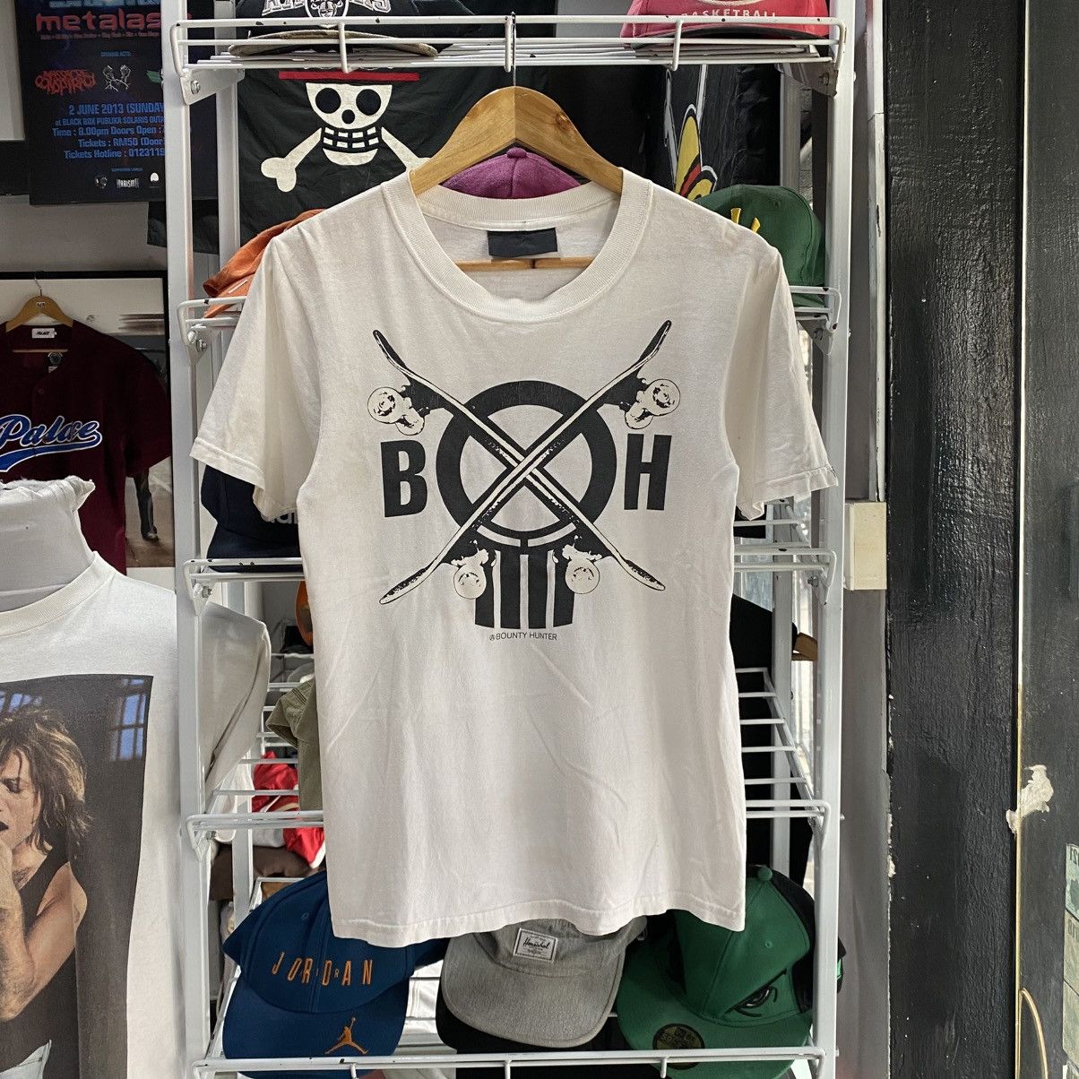Bounty Hunter × Japanese Brand × Vintage vintage bounty hunter skateboard cross design t-shirts Size US S / EU 44-46 / 1 - 1 Thumbnail