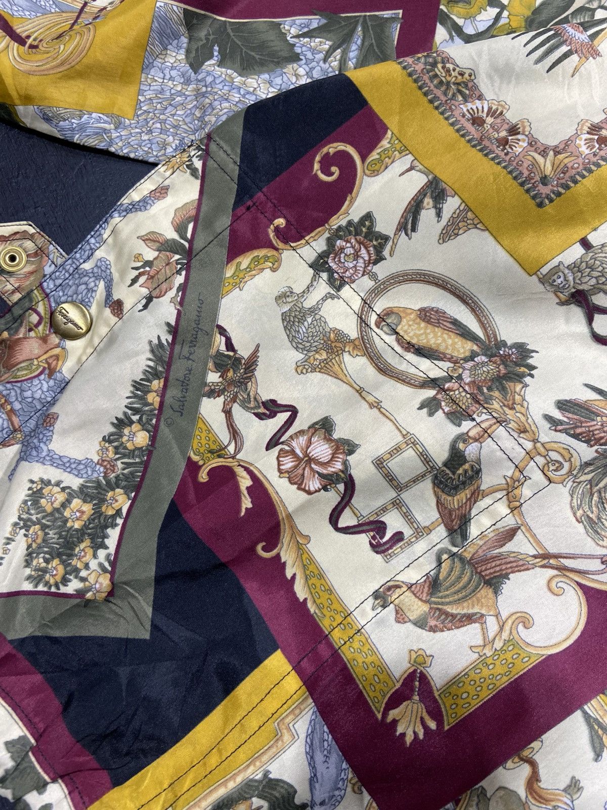 Salvatore Ferragamo Vintage Salavatore Ferragamo Full Print jacket Silk Size US L / EU 52-54 / 3 - 5 Thumbnail