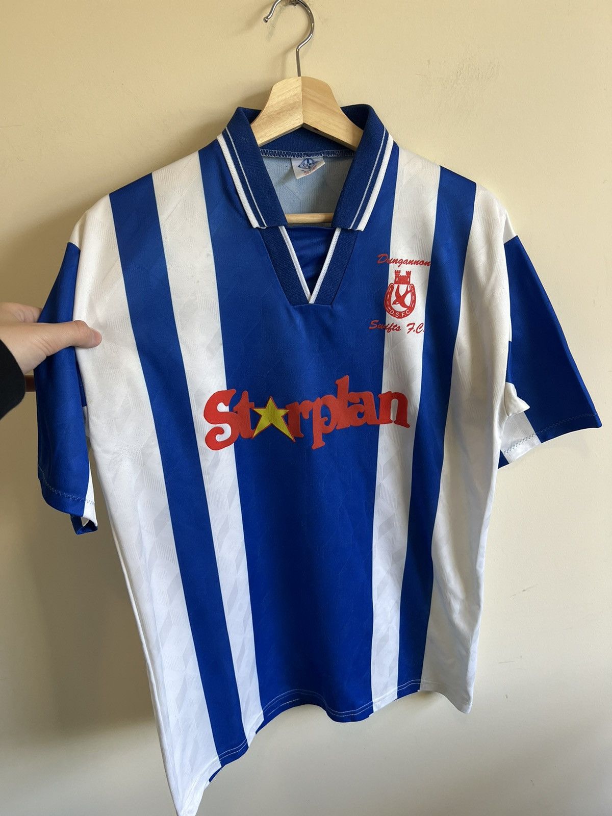 Nike × Vintage 2000s FC Swifts Dungannon Home Soccer Jersey Size US M / EU 48-50 / 2 - 1 Thumbnail