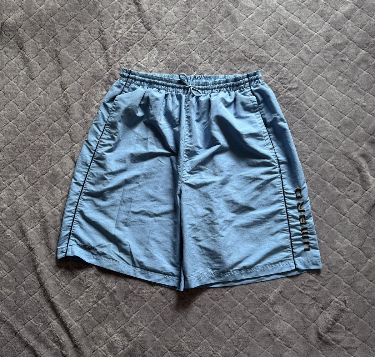 Umbro × Vintage Vintage 90s Umbro Soccer Big Logo Shorts Size US 36 / EU 52 - 1 Thumbnail