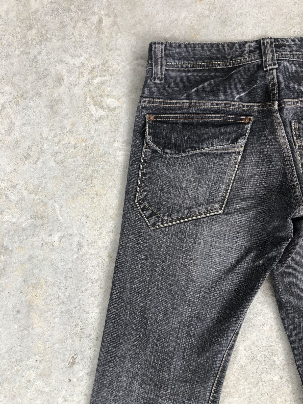 If Six Was Nine Japanese Johnbull Flared Jeans Distressed Denim Size US 32 / EU 48 - 9 Thumbnail