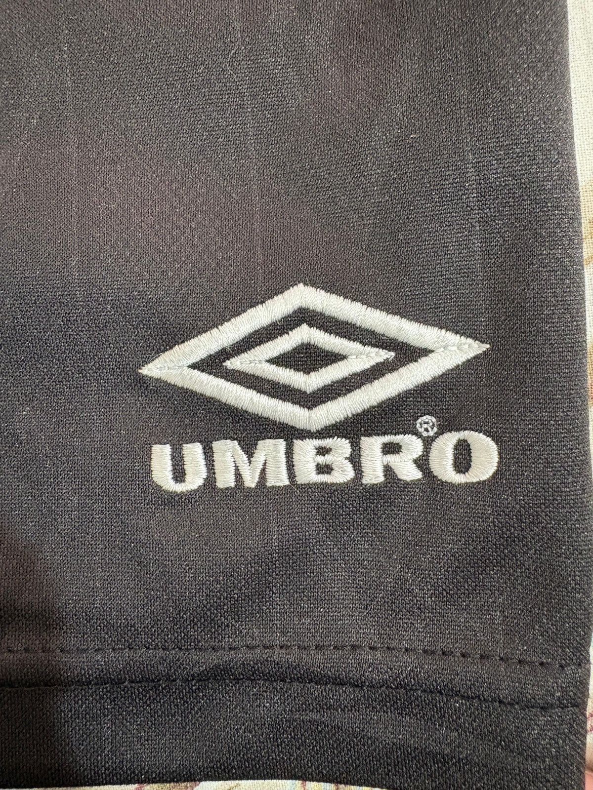 Umbro Y2K Streetwear 90’s Umbro Shorts Size US 36 / EU 52 - 4 Thumbnail