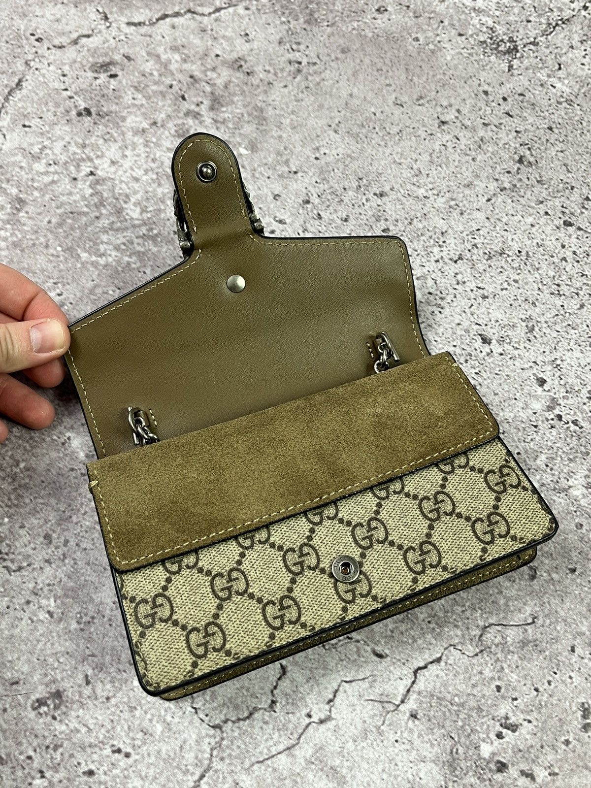 Gucci Gucci 🇮🇹 Dionysus Super Mini GG Supreme ChainBag Beige Suede Size ONE SIZE - 12 Thumbnail