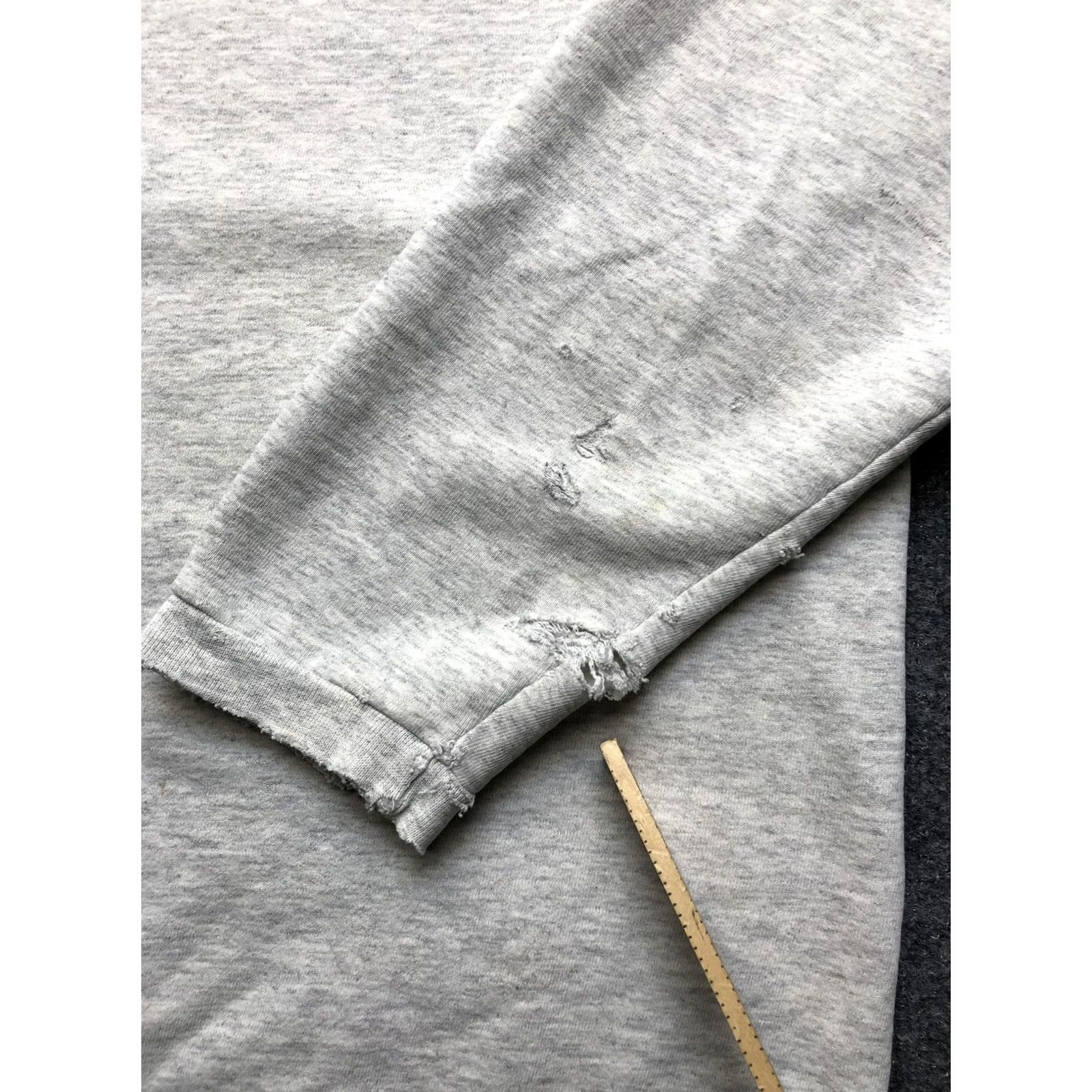 Vintage VINTAGE B.U.M. Equipment Sweatshirt Mens Large Crewneck Bum USA 90s Gray Fleece Pullover Size US L / EU 52-54 / 3 - 6 Thumbnail
