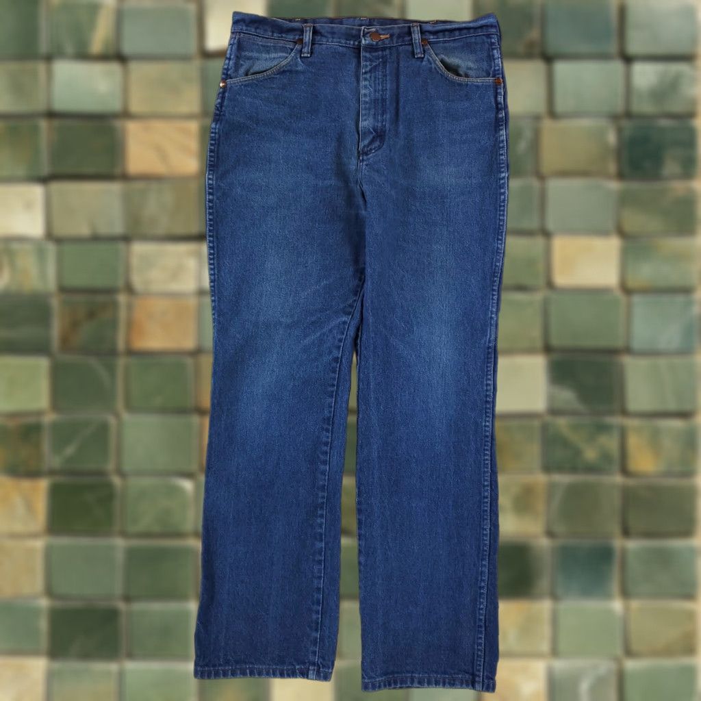 Wrangler VINTAGE Wrangler Jeans Western Wear Made USA Mens 36x31 Blue 90s VTG Straight 36x31 Men Size US 36 / EU 52 - 1 Thumbnail