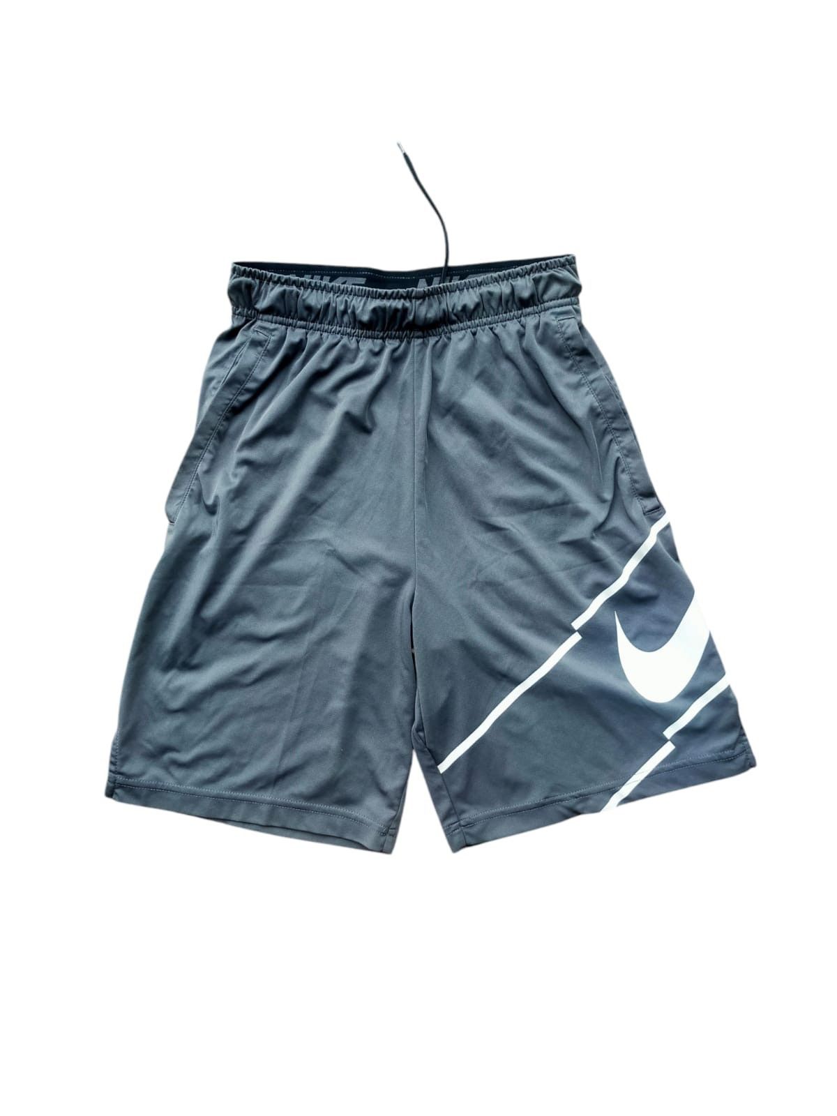 Nike Nike big swoosh shortpant Size US 30 / EU 46 - 1 Thumbnail