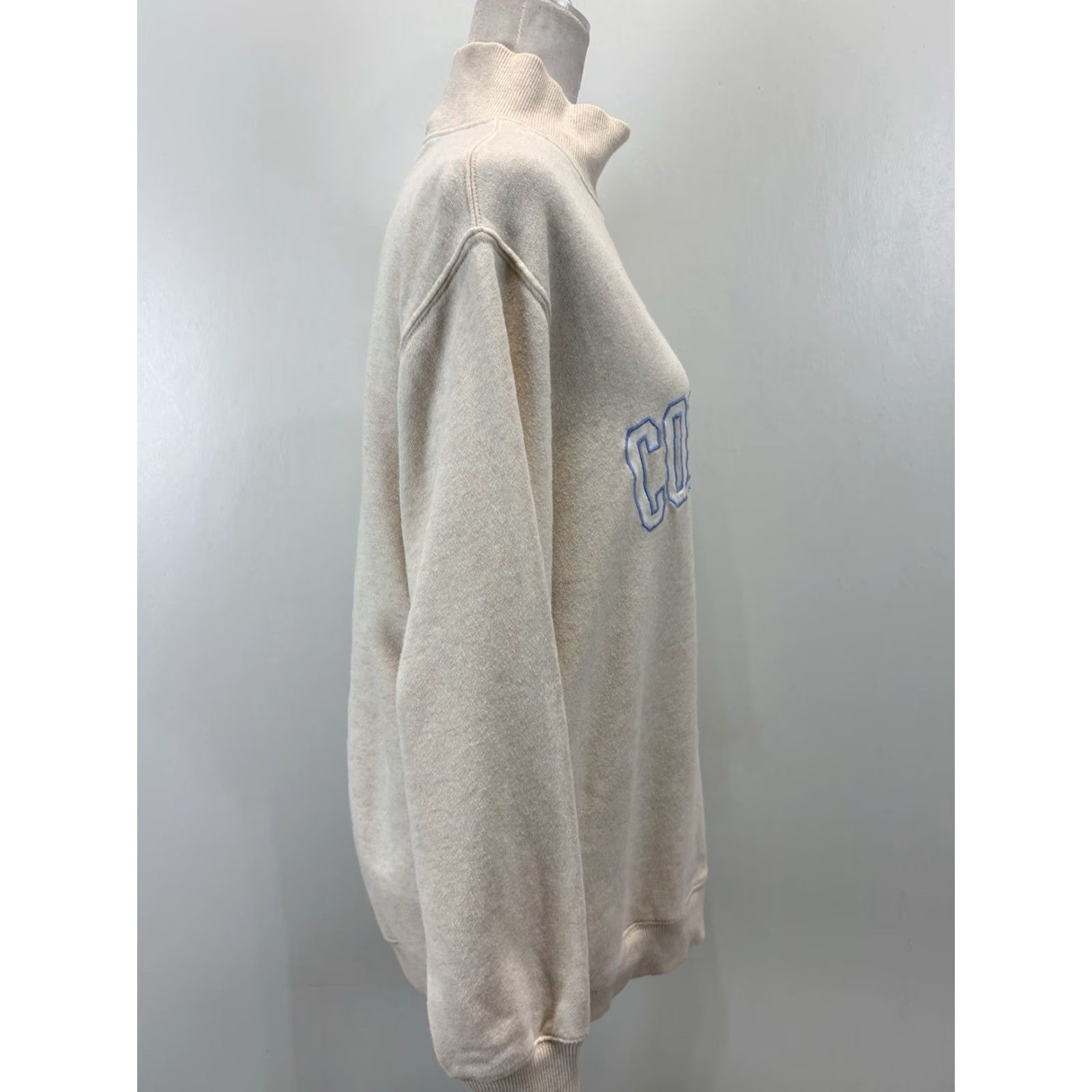 Vintage Aerie Sweatshirt Womens Small Oversized Ivory Pullover with Pockets Size S / US 4 / IT 40 - 4 Thumbnail