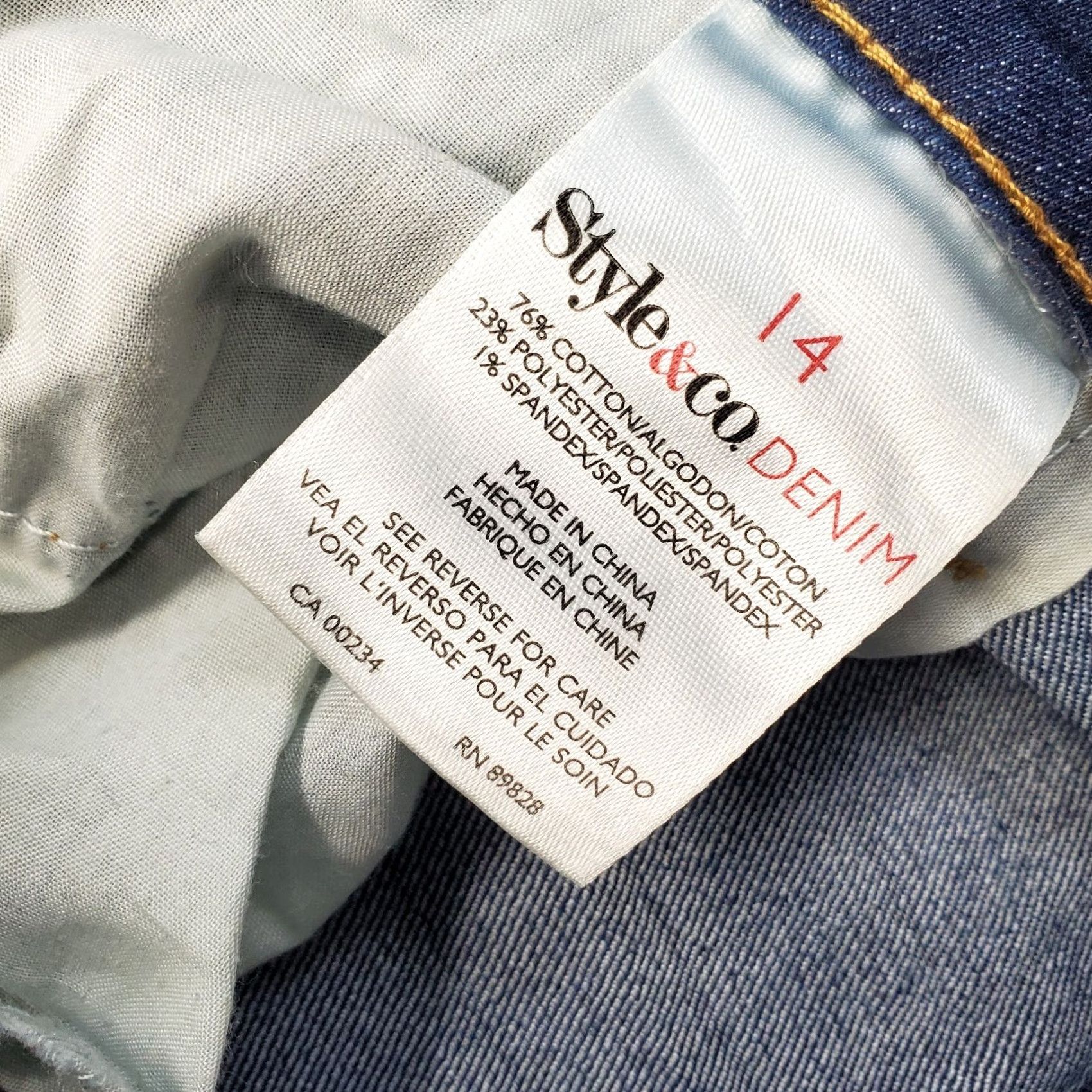 Vintage Style&co. Bootcut Jeans Womens Size 14 Blue Denim Stretch Flat Front Faded Whiskered Size 36" / US 14 / IT 50 - 7 Thumbnail