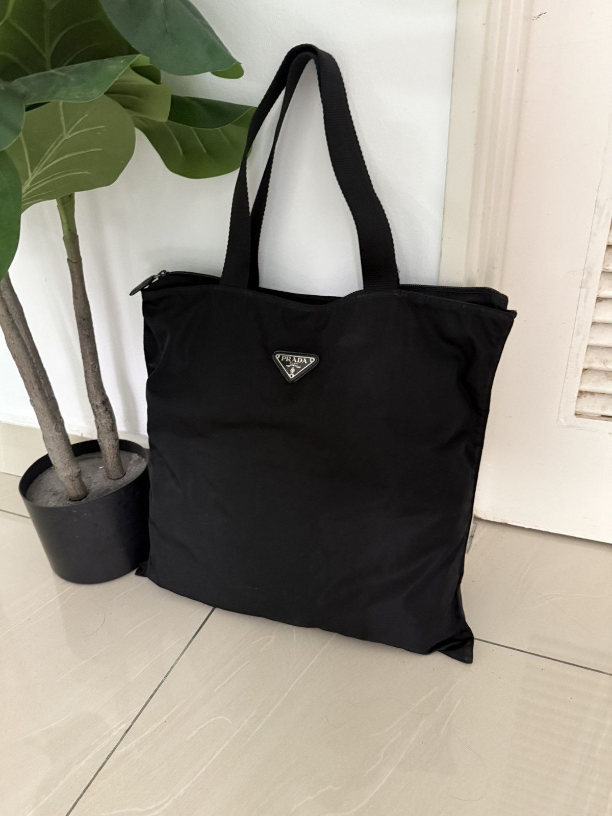 Prada PRADA black nylon tote bag saiz 16x16 inches made in ITALY Size ONE SIZE - 2 Thumbnail