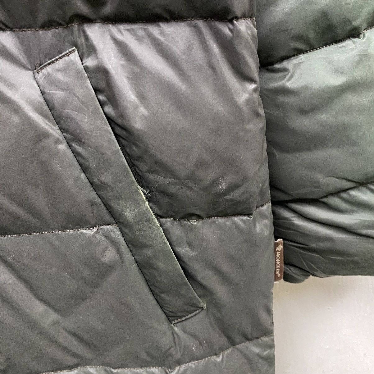 Moncler Moncler vintage black faded long jacket down puffer coat Size US S / EU 44-46 / 1 - 7 Thumbnail