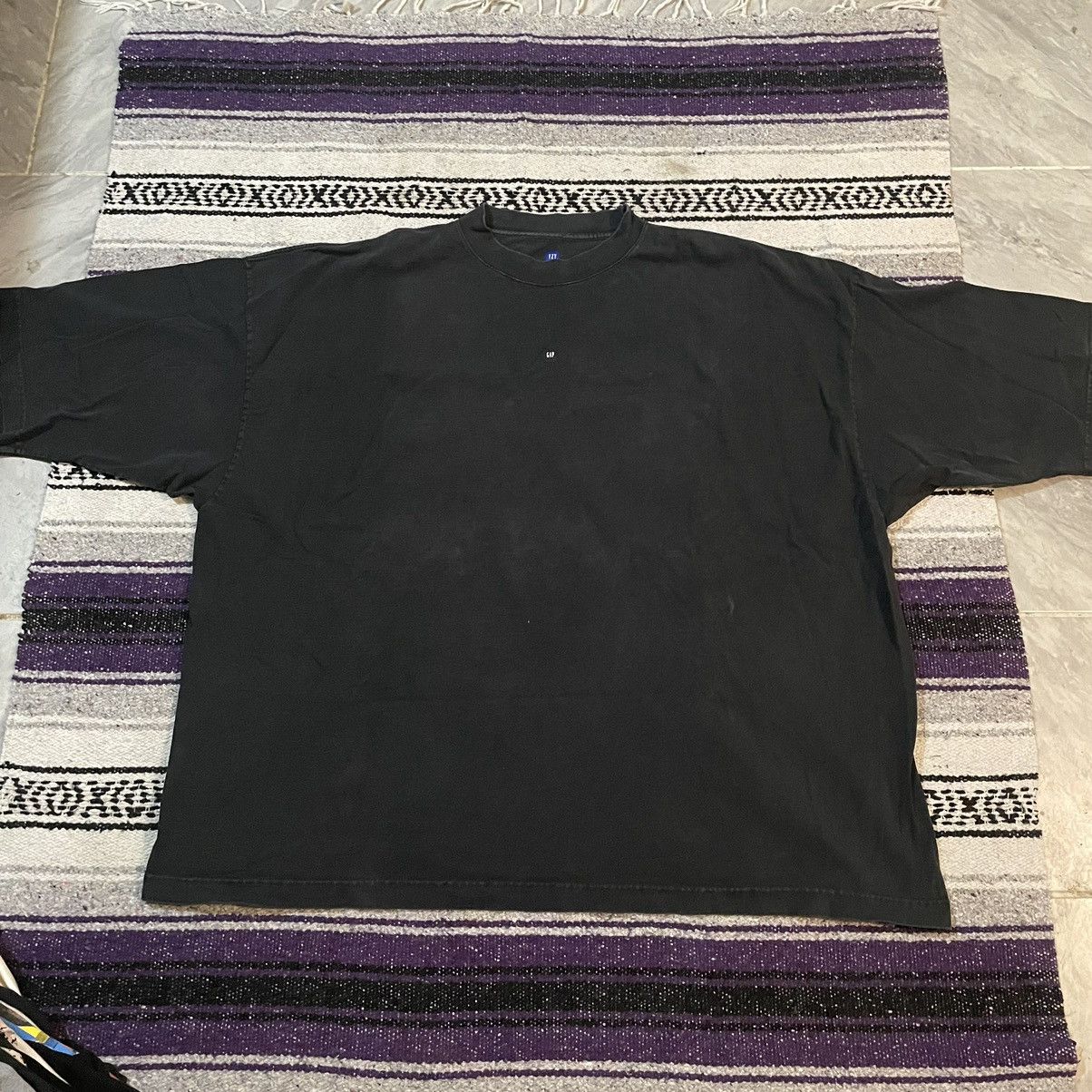 Gap × Yeezy Gap x YEEZY Oversized T-Shirt Black Size XL Bogo Size US XL / EU 56 / 4 - 1 Thumbnail