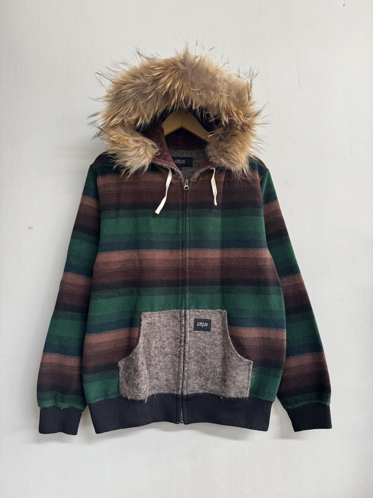 Le Grande Bleu (L.G.B.) JAPANESE BRAND LOKY THE BLACKPAGE BORDER STRIPED FUR HOODIE Size US L / EU 52-54 / 3 - 1 Thumbnail