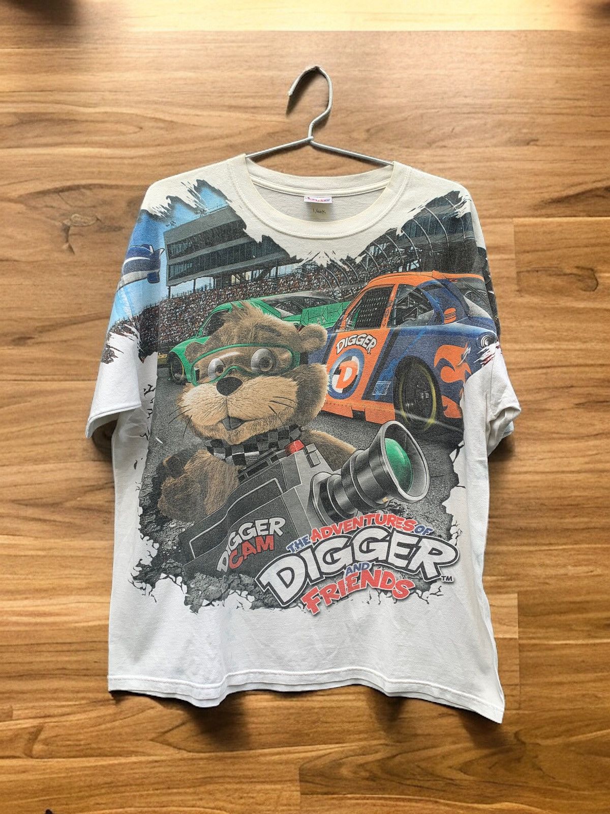 image of Chase Authentics x Nascar Digger & Friends Fox Sports in White, Men's (Size XL)