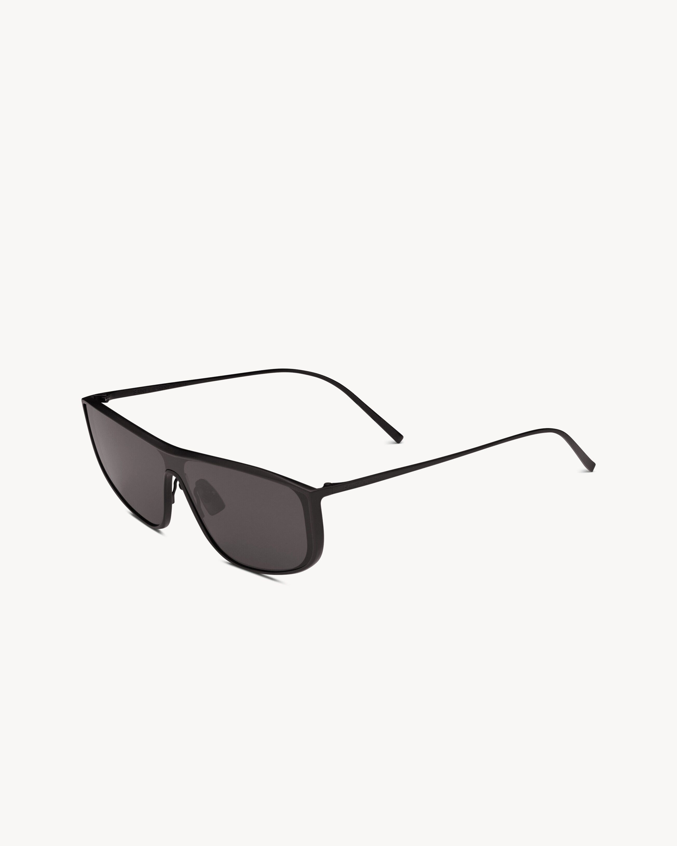 Saint Laurent Paris o1s1wg111224 Size: OS / SL 605 Luna Sunglasses in Black Size ONE SIZE - 1 Thumbnail