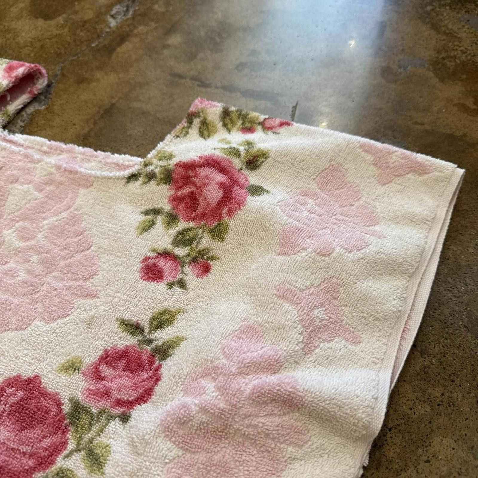Other Vintage Rose Handmade Towel Floral Top Size ONE SIZE - 4 Thumbnail