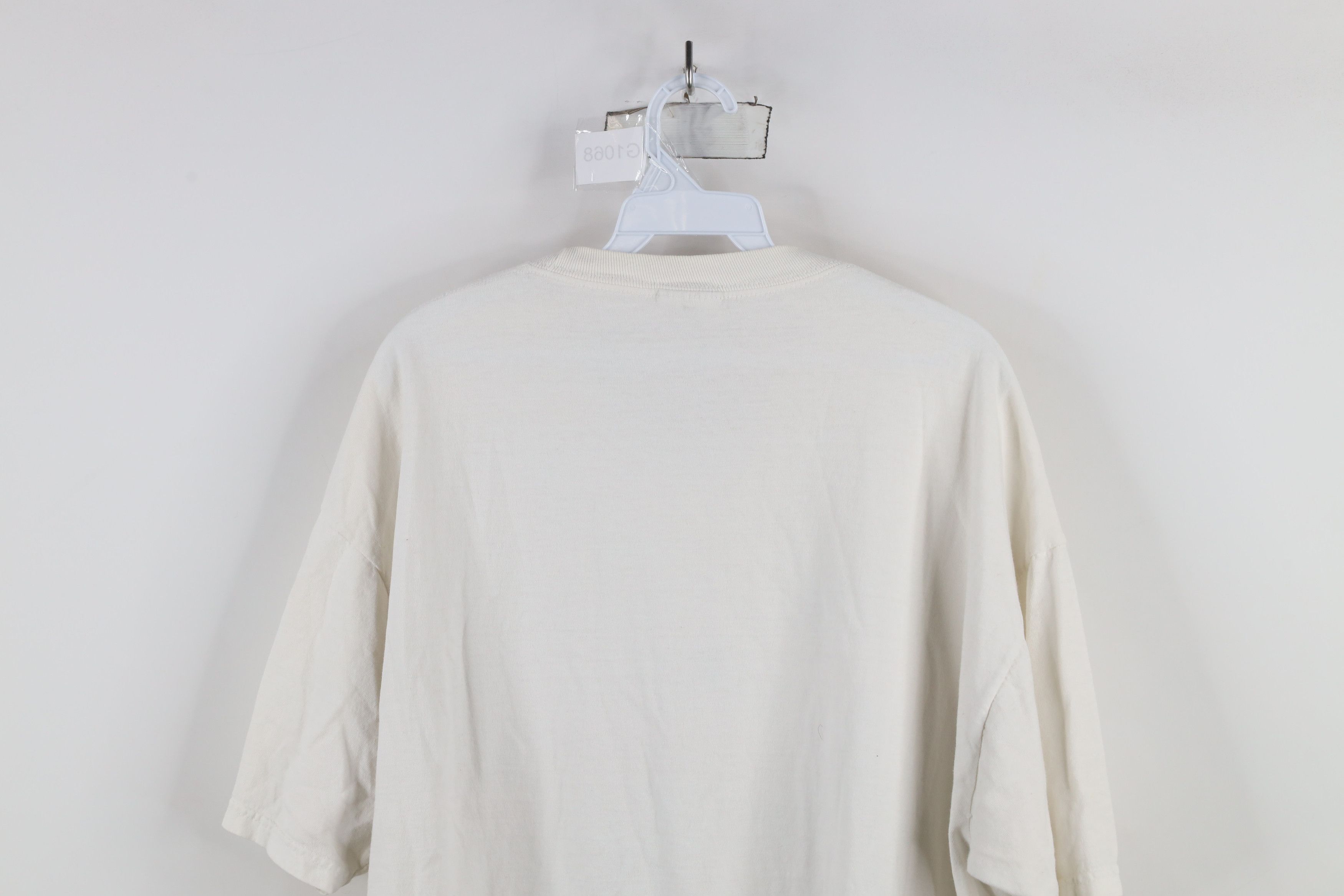 Vintage Vintage 90s Streetwear San Diego California Surfing T-Shirt Size US XL / EU 56 / 4 - 11 Thumbnail