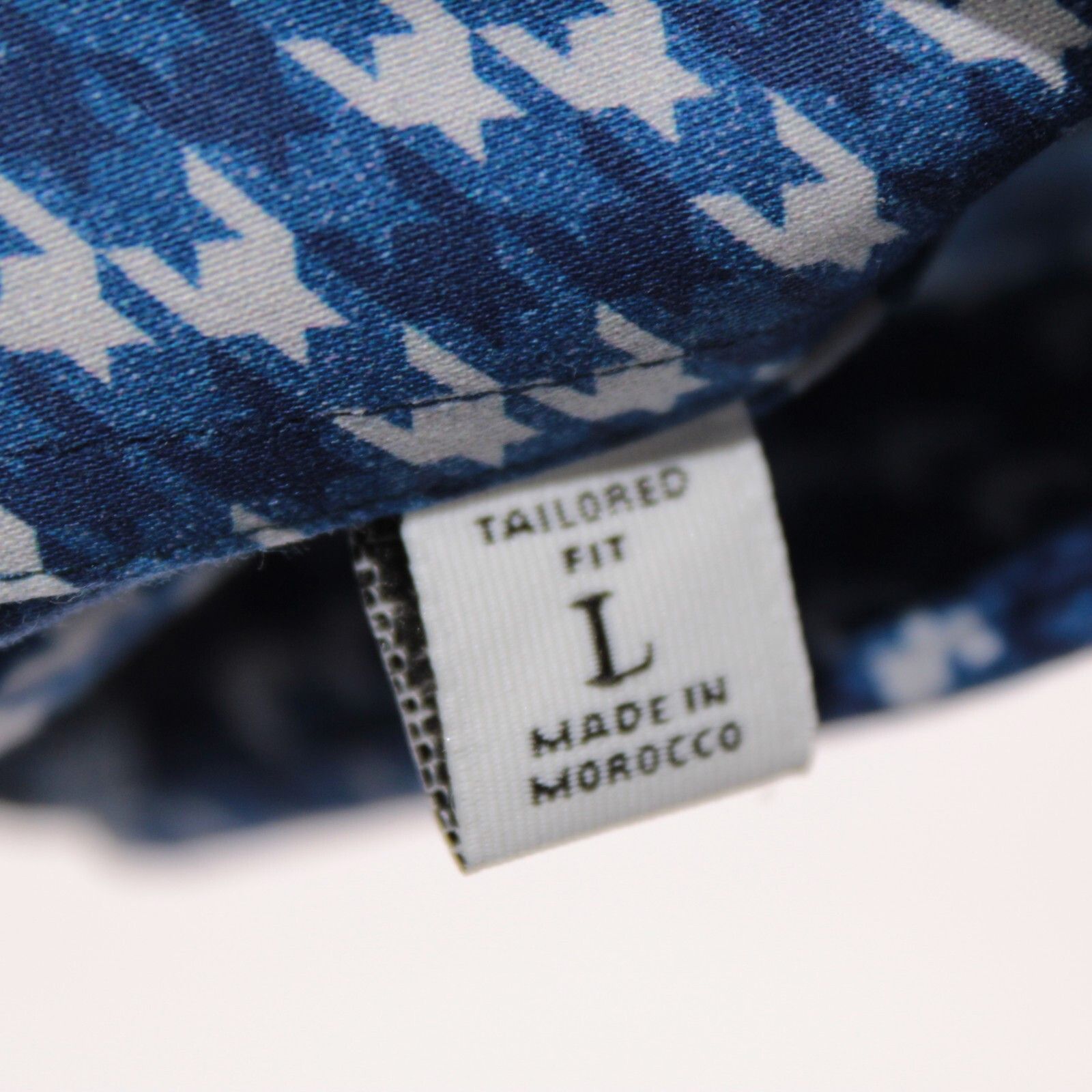 Robert Graham Robert Graham New with tags Shirt Size L US In Blue Size US L / EU 52-54 / 3 - 9 Thumbnail