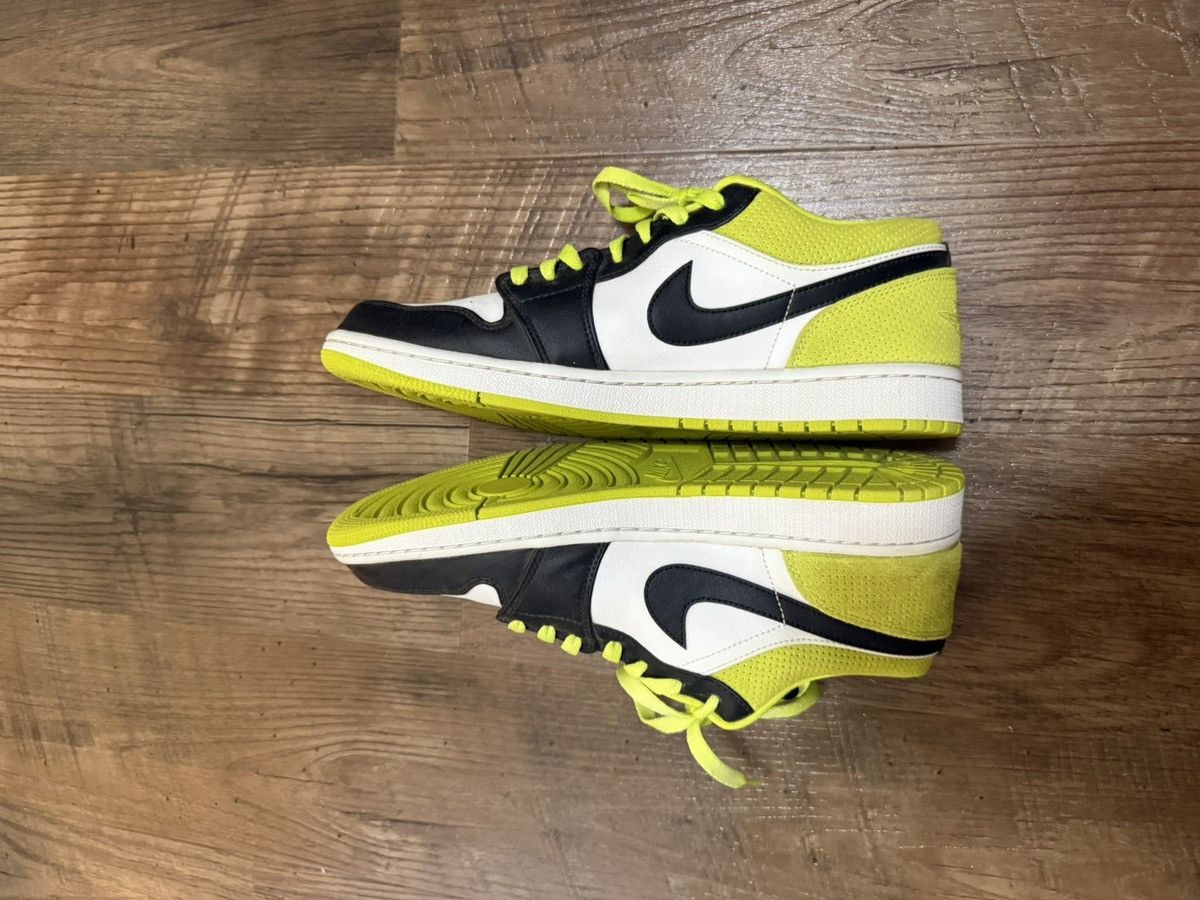 Jordan Brand Jordan 1 Low Black Cyber Size US 11 / EU 44 - 4 Thumbnail