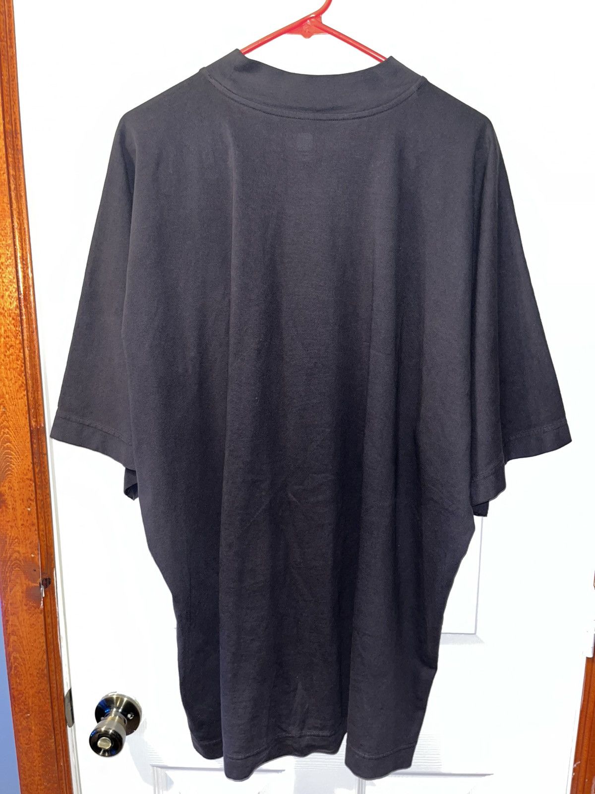 Balenciaga × Gap × Yeezy ygebb no seam tee Size US S / EU 44-46 / 1 - 2 Thumbnail