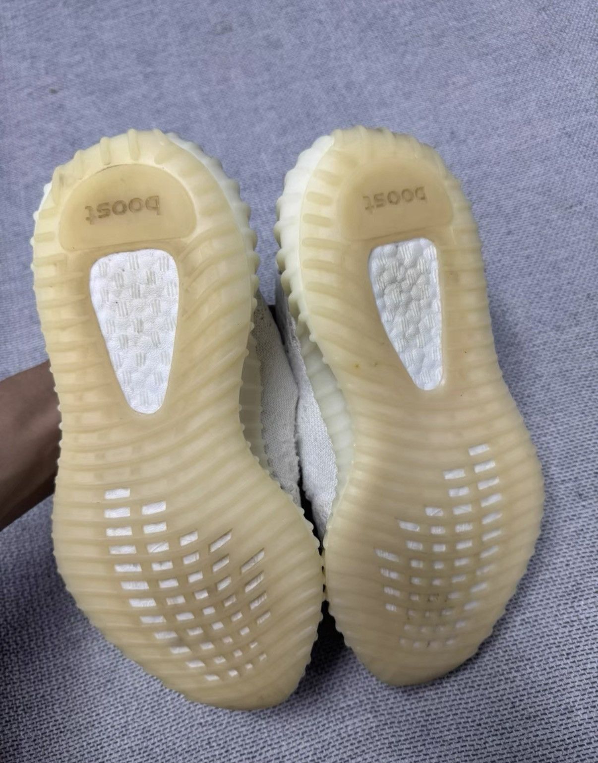 Adidas Adidas Yeezy 350 V2 Bone HQ6316 K37 Size US 7 / IT 37 - 4 Thumbnail