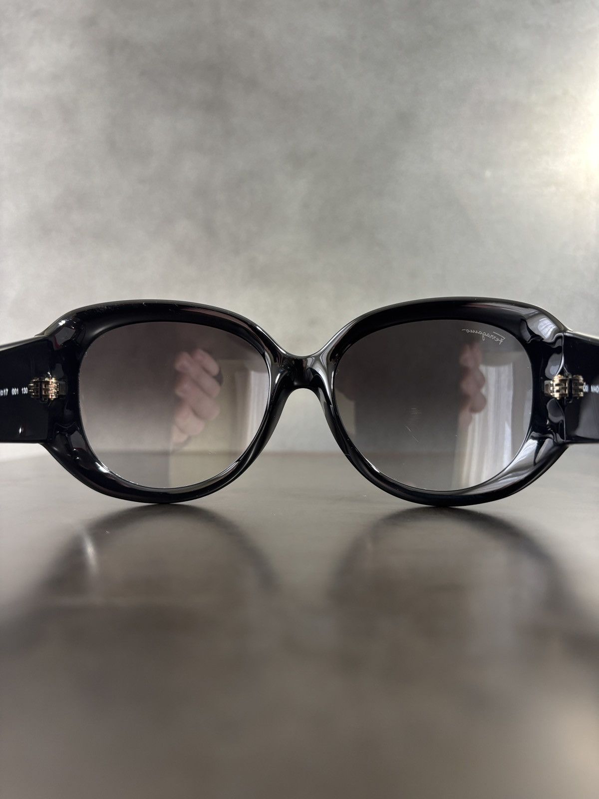 Salvatore Ferragamo 2000s Salvatore Ferragamo Sunglasses SF721S Monogram Vintage Size ONE SIZE - 19 Thumbnail