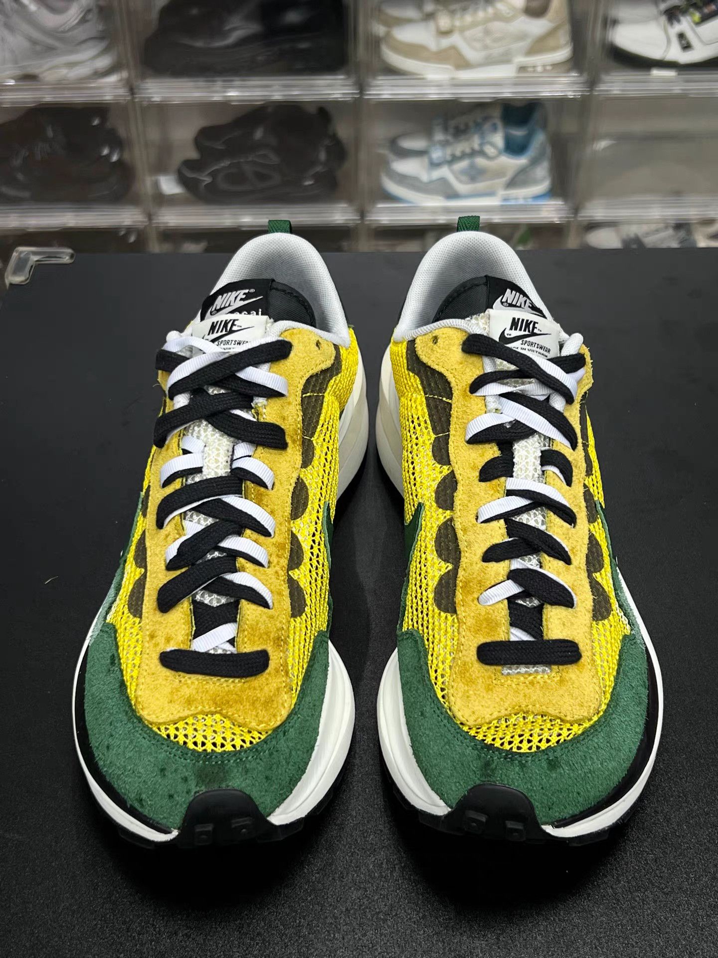 Nike NIKE SACAI VaporWaffle Yellow Green K15 Size US 11.5 / EU 44-45 - 2 Thumbnail