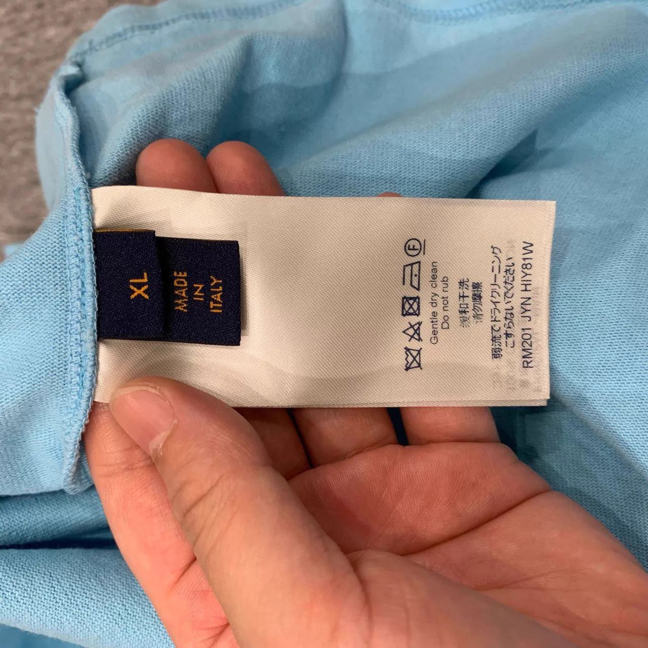 Louis Vuitton Lv Blue Simple Reverse Logo Short Sleeve XL 95 New Size US XL / EU 56 / 4 - 7 Thumbnail