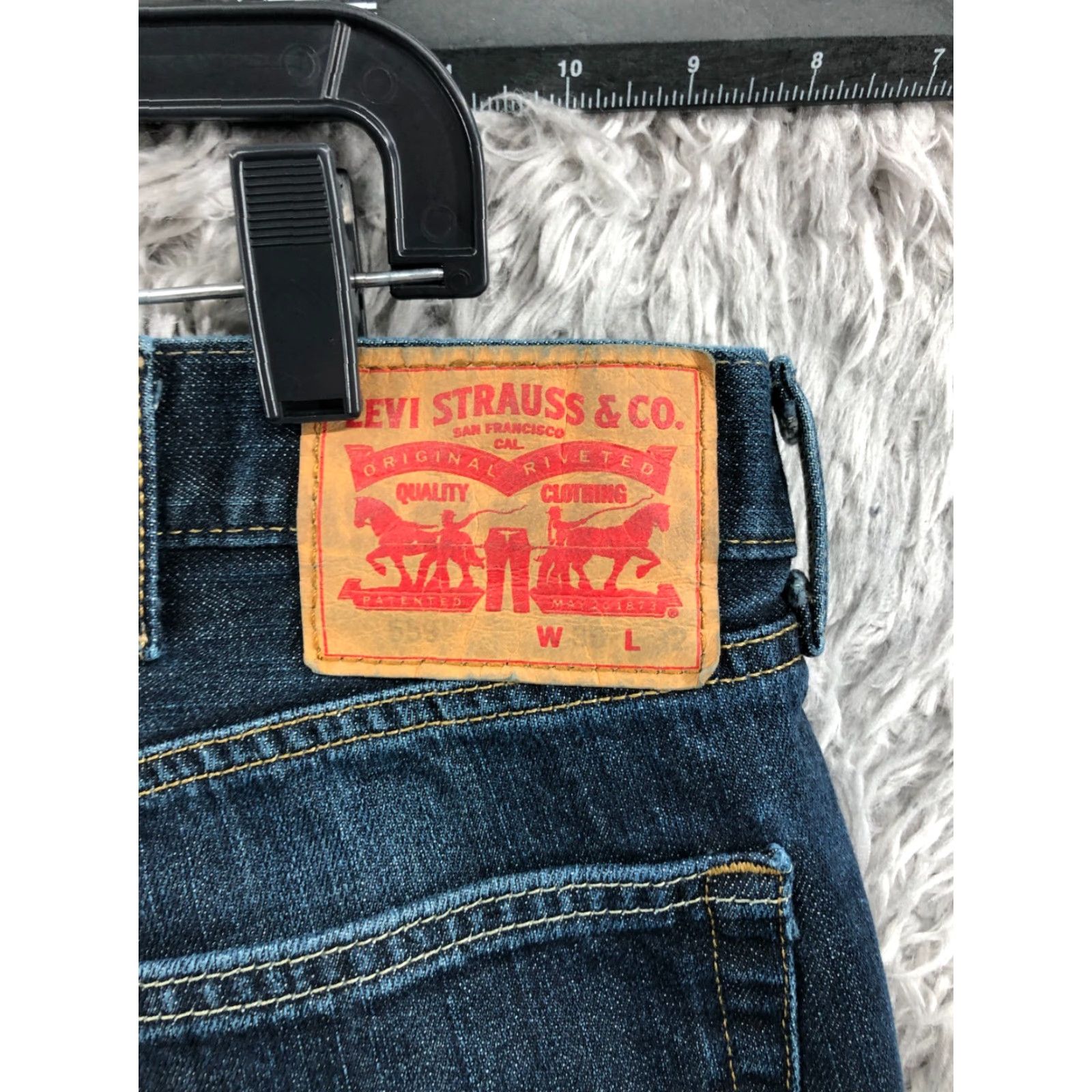 Levi's Levi's 559 Jeans Mid Rise Dark Wash Blue 38x32 Mens Regular Straight Denim Cotton Blend 5-Pocket Belt Loops Blue Size US 38 / EU 54 - 6 Thumbnail